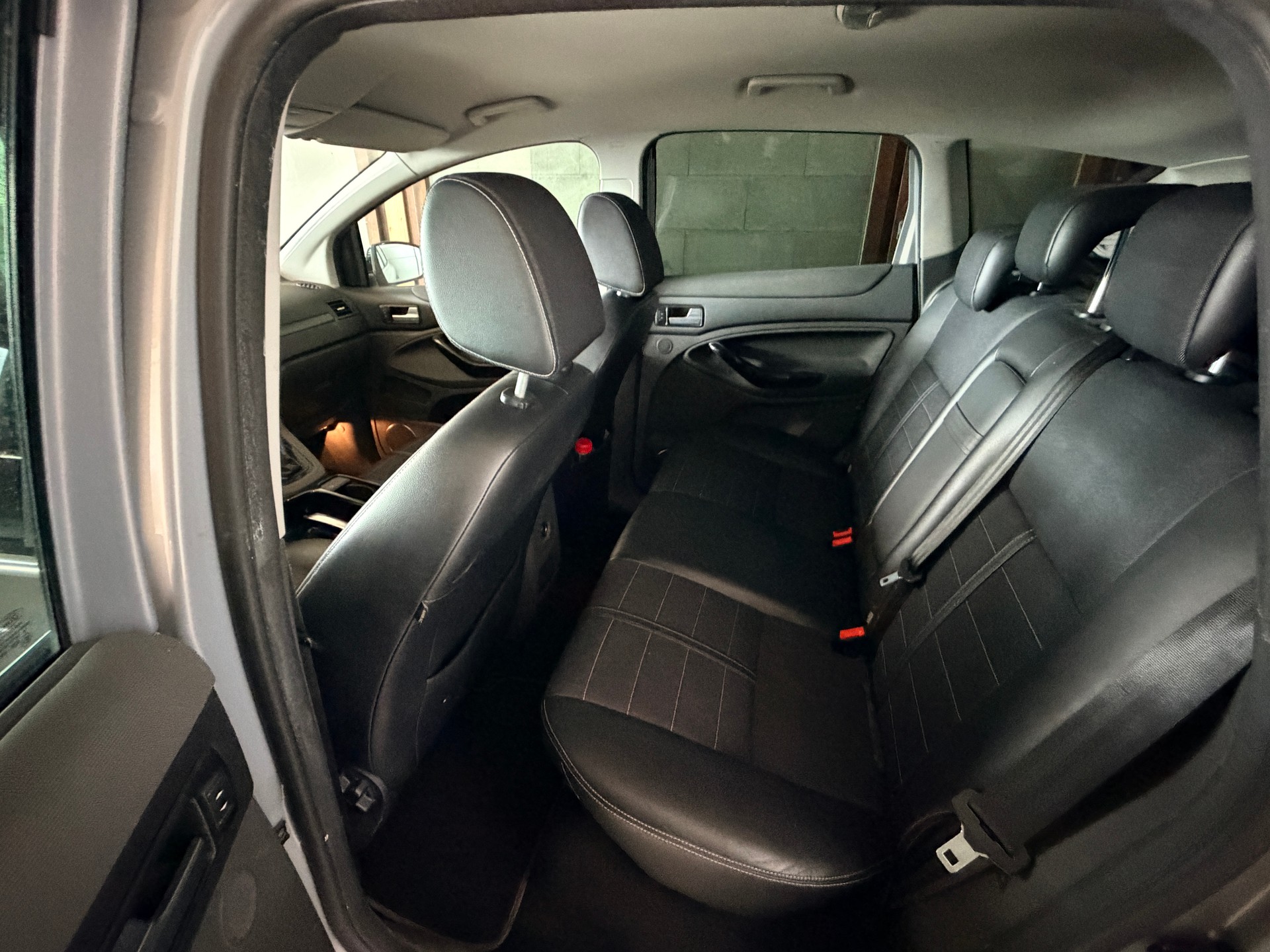 FORD Kuga 2.0 TDCi Titanium 4WD PowerShift-image-5