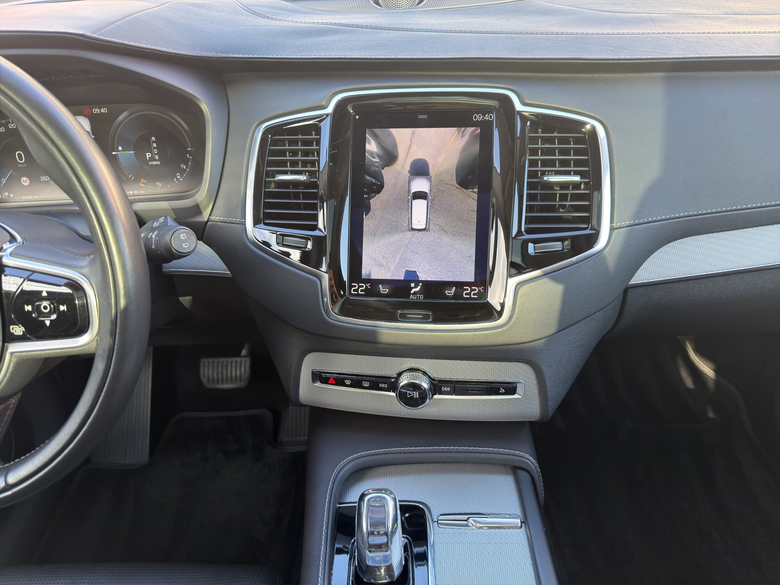 VOLVO XC90 2.0 T8 TE Inscription 7P. AWD-image-12