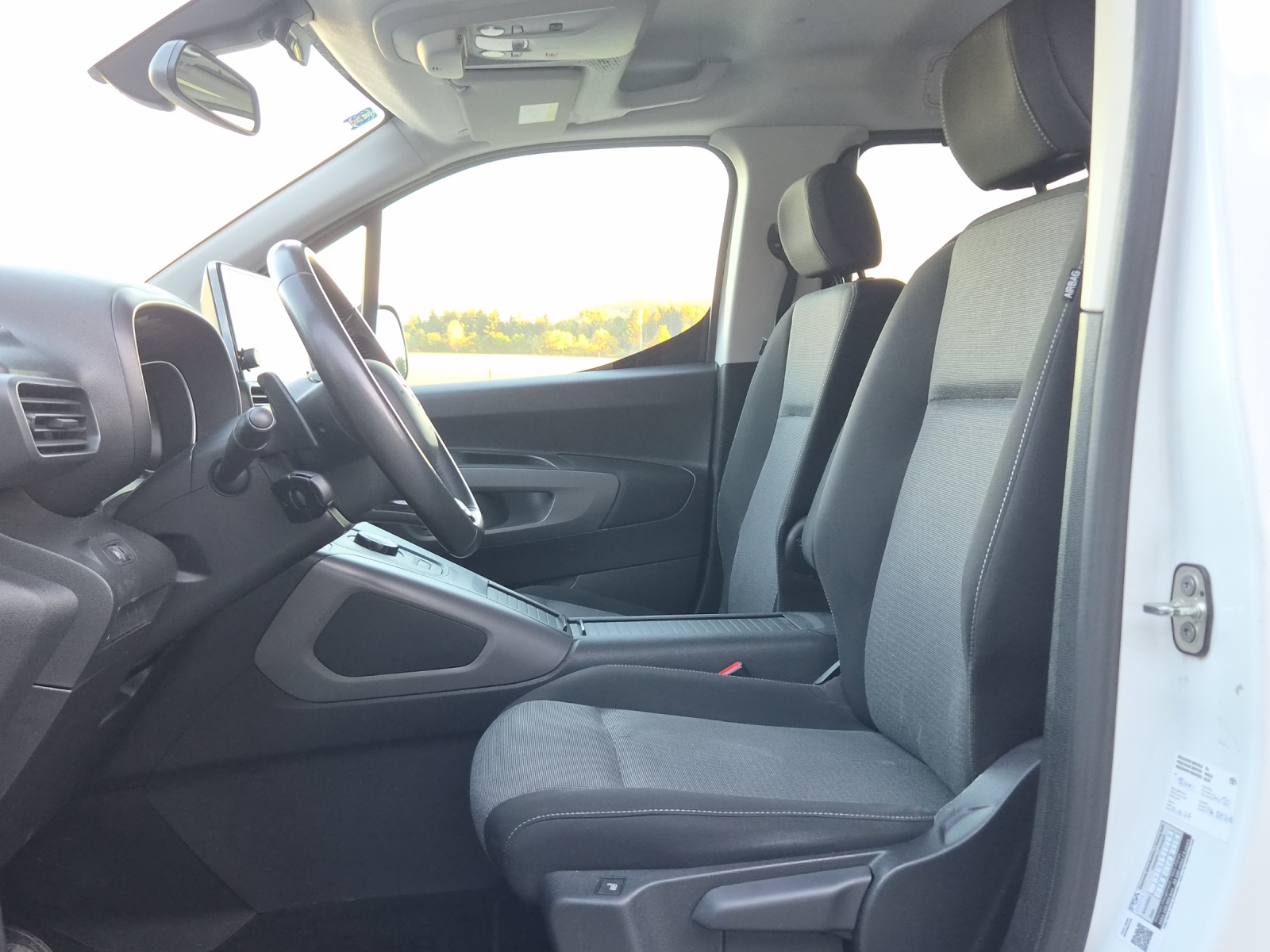 TOYOTA Proace City Verso L2 1.2 130 Trend-image-6