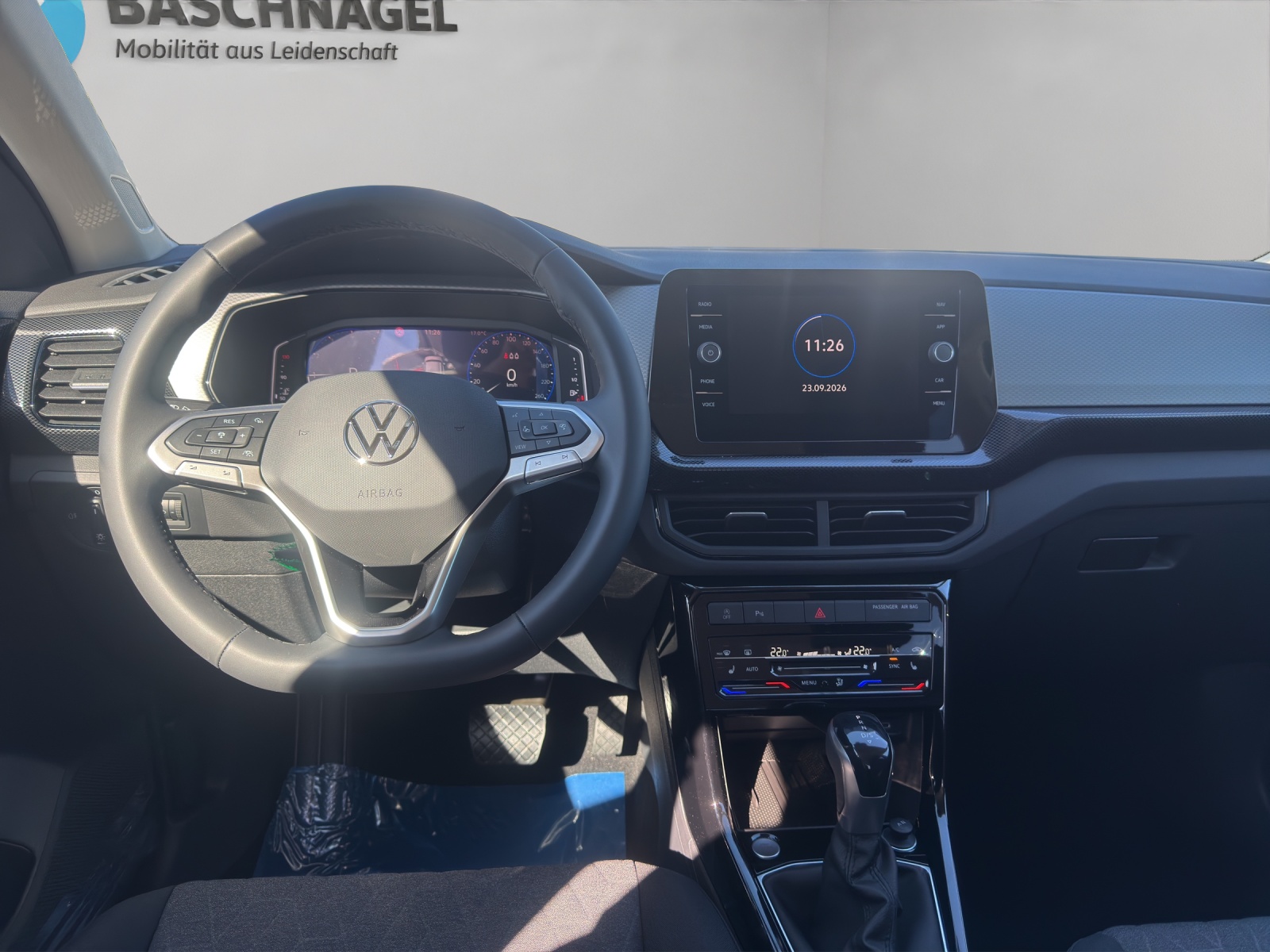 VW T-Cross 1.0 TSI EVO Life DSG-image-4
