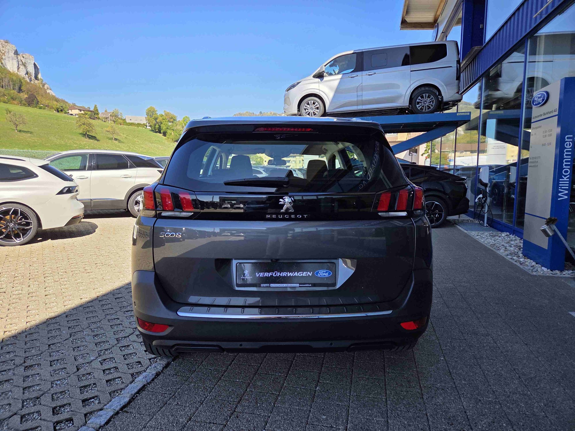 PEUGEOT 5008 1.5 BlueHDi Allure 7-Plätzer-image-3