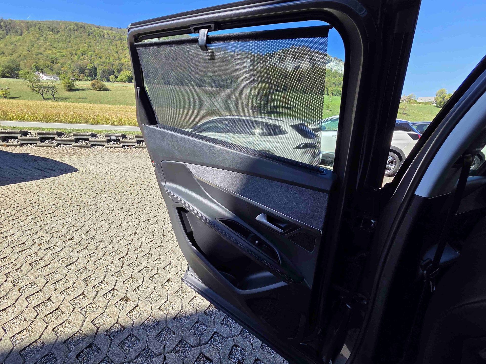 PEUGEOT 5008 1.5 BlueHDi Allure 7-Plätzer-image-10
