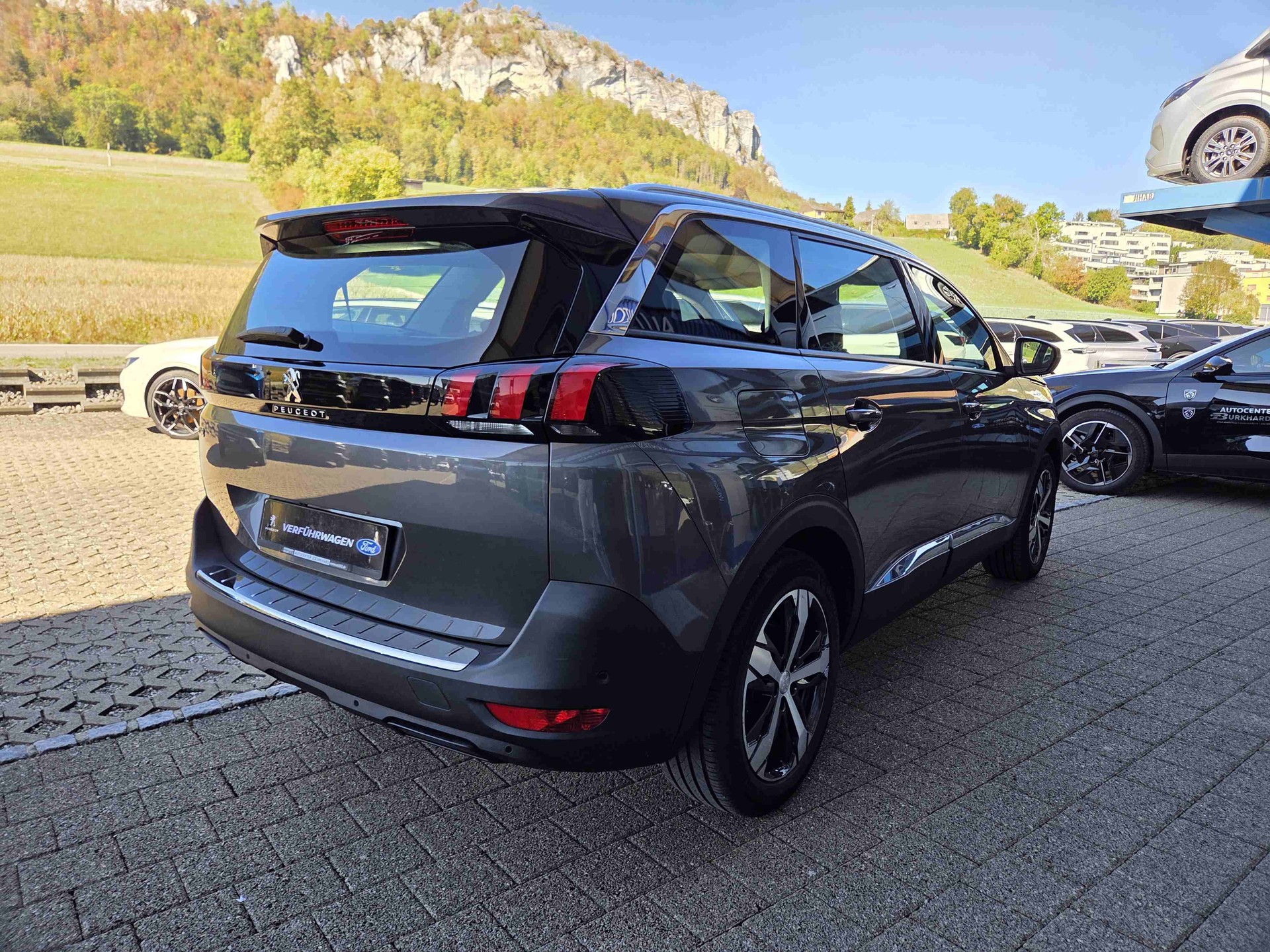 PEUGEOT 5008 1.5 BlueHDi Allure 7-Plätzer-image-4