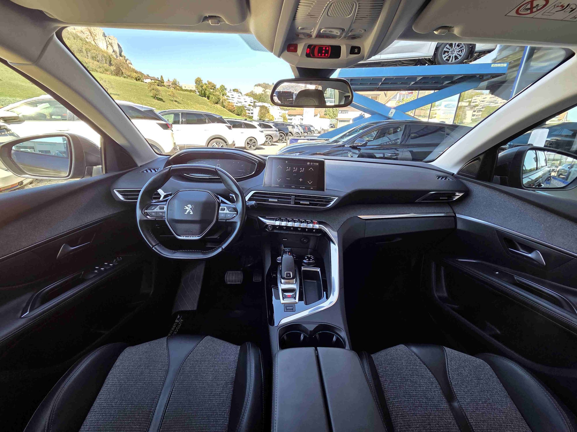 PEUGEOT 5008 1.5 BlueHDi Allure 7-Plätzer-image-14