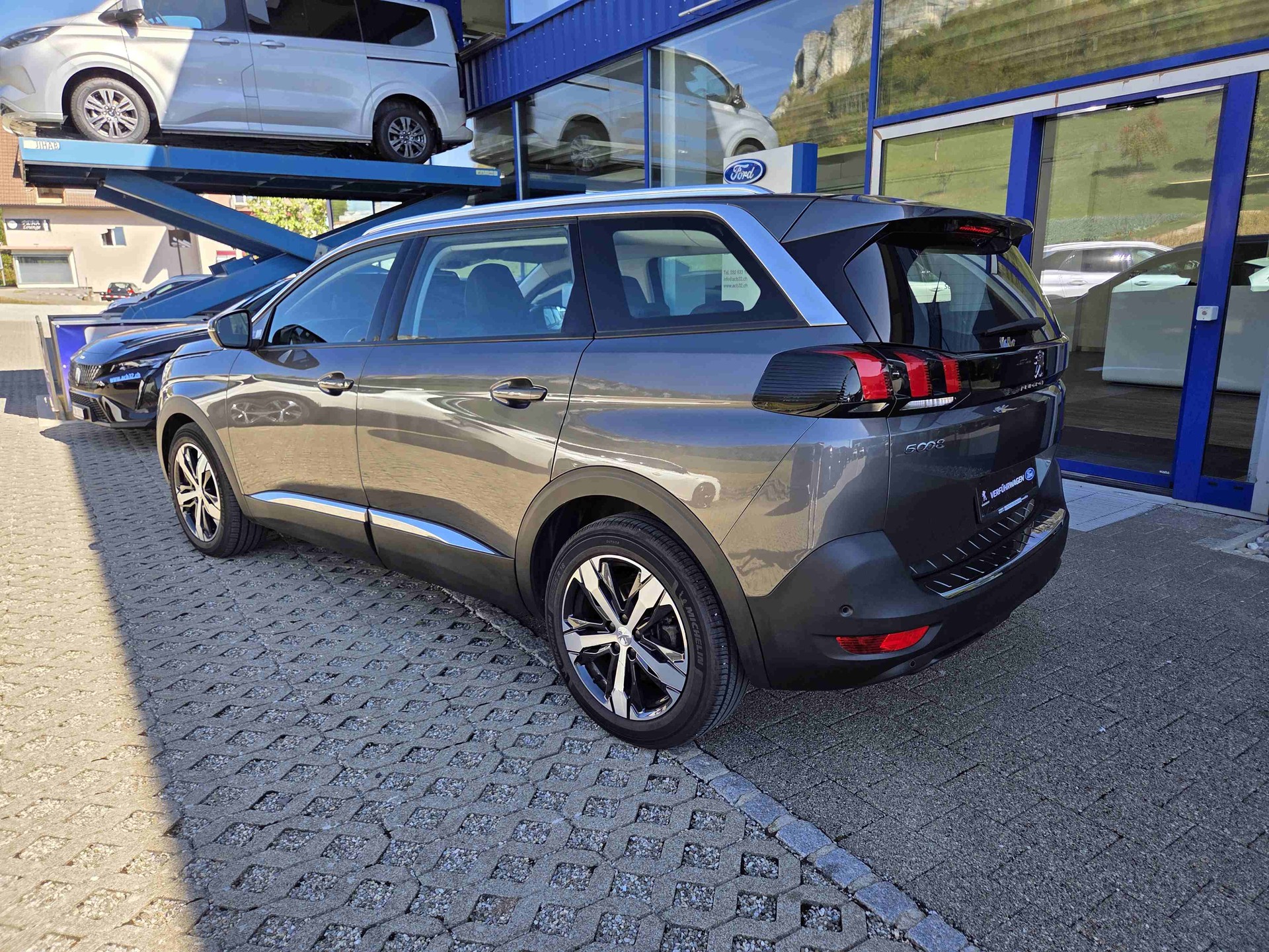 PEUGEOT 5008 1.5 BlueHDi Allure 7-Plätzer-image-2
