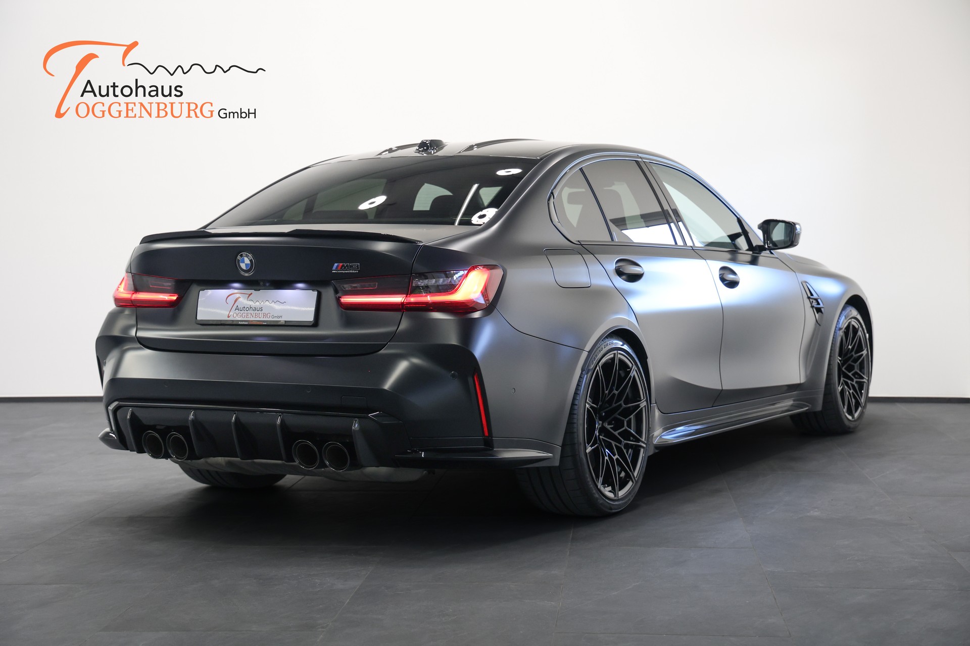 BMW M3 Competition M xDrive *FROZEN BLACK Lackierung*Carbon Schalensitze*BMW Werksgarantie bis 03.2029*-image-16