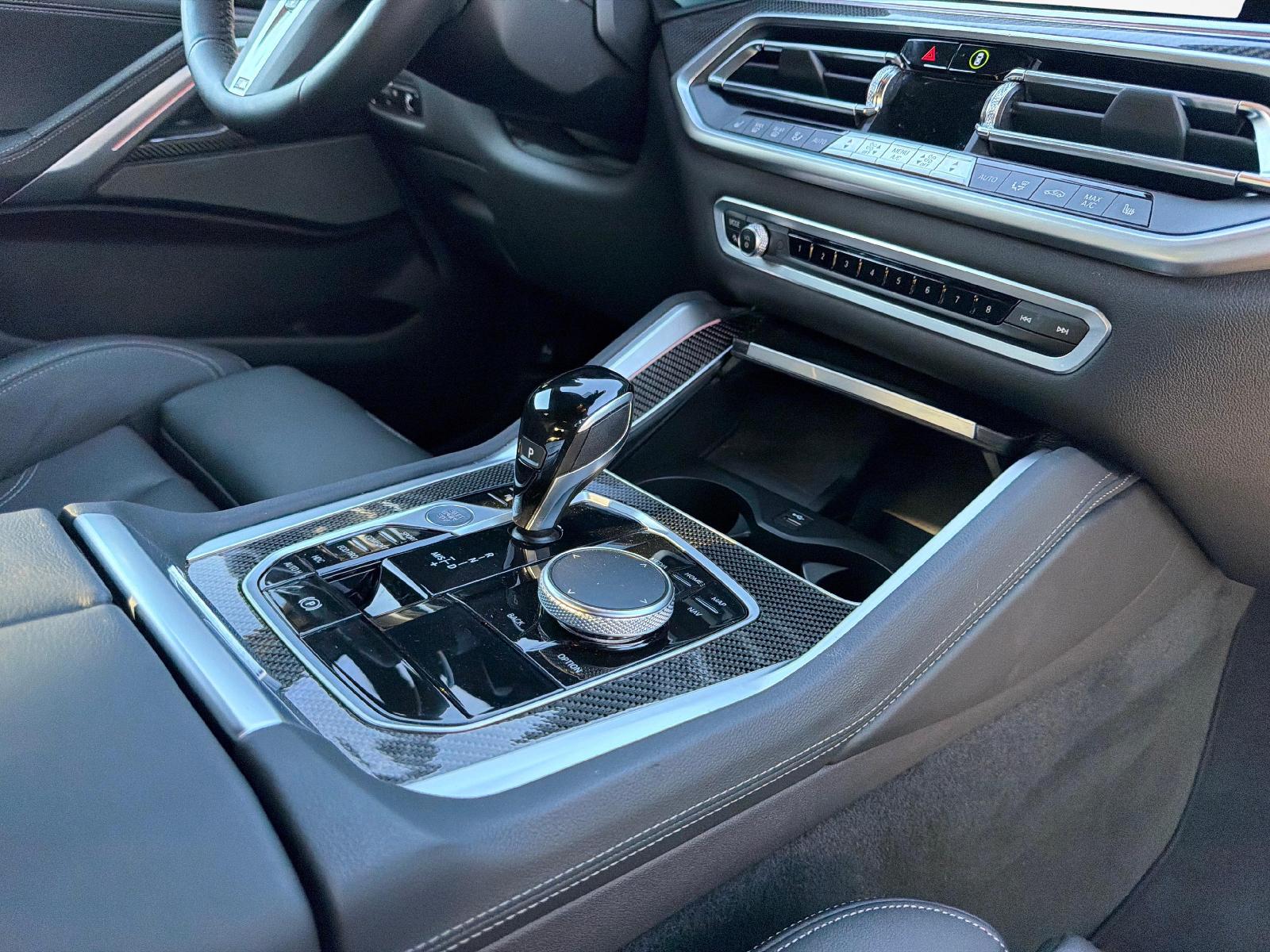 BMW X6 40d xDrive-image-16