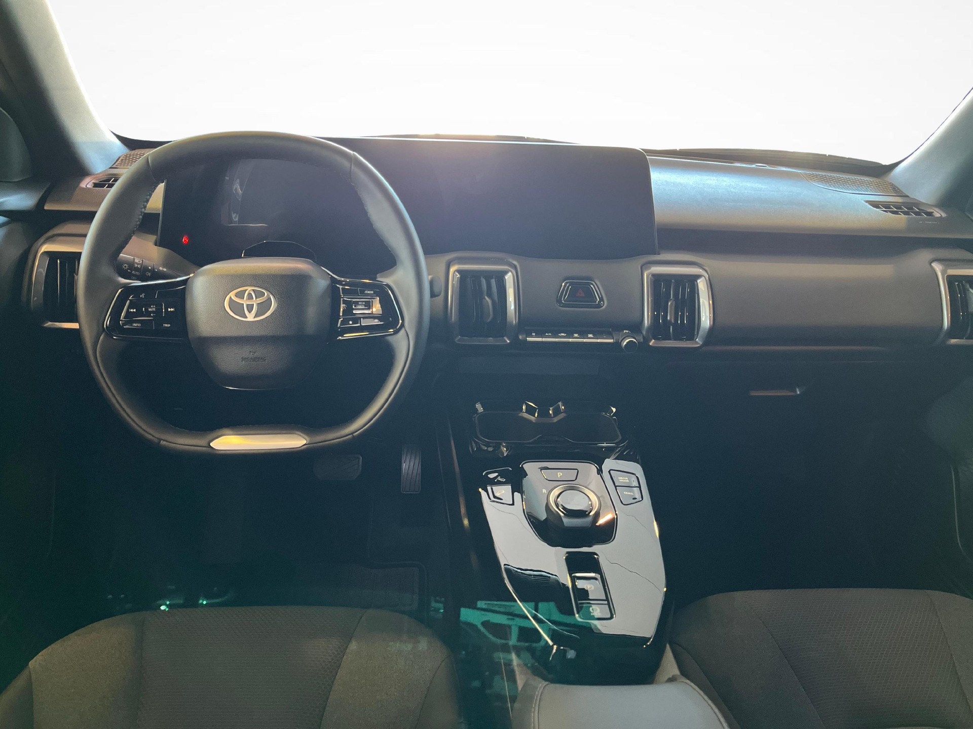 TOYOTA Urban Cruiser Trend AWD-image-8