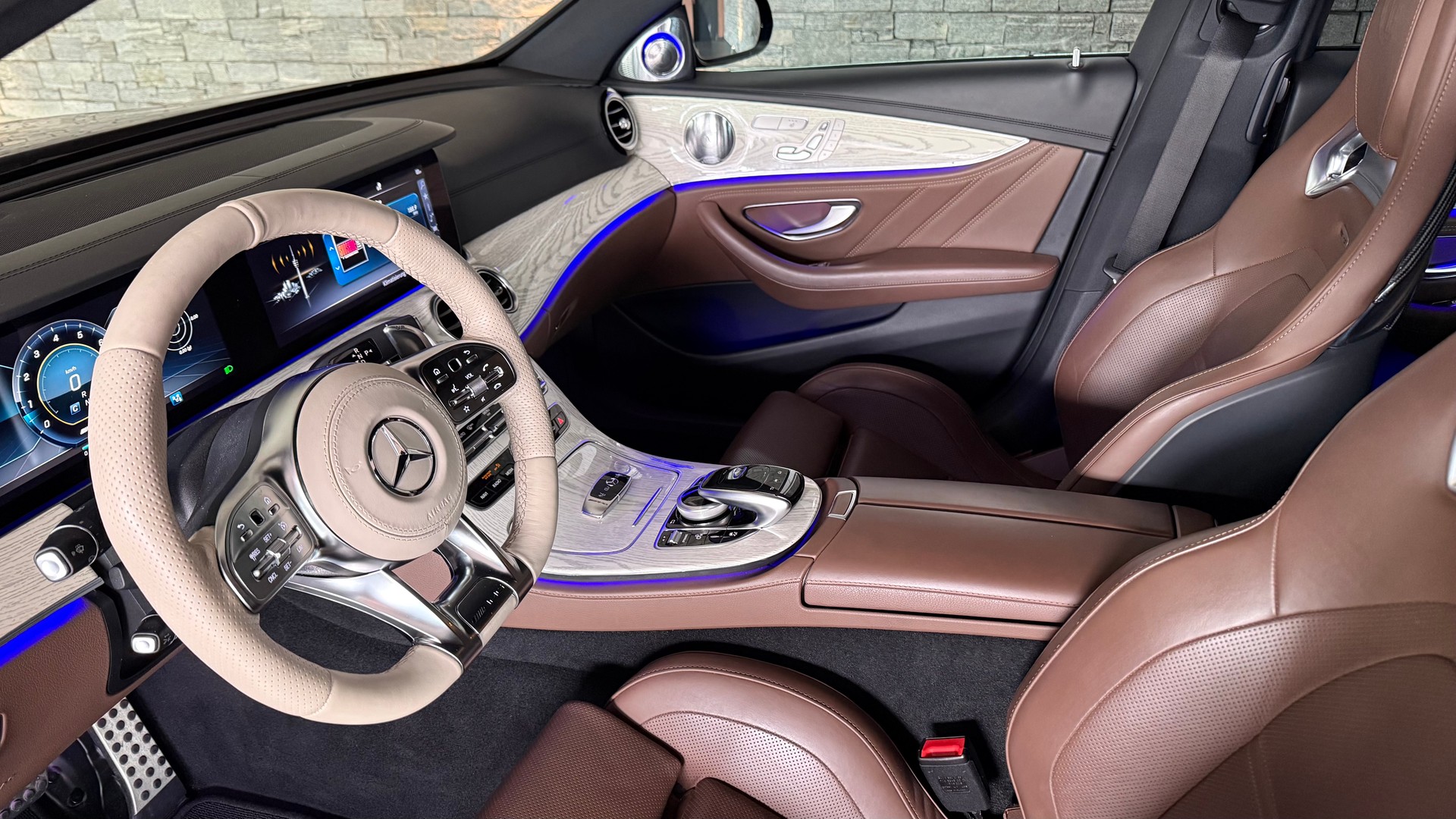MERCEDES-BENZ E 63 AMG S 4Matic Speedshift MCT-image-17