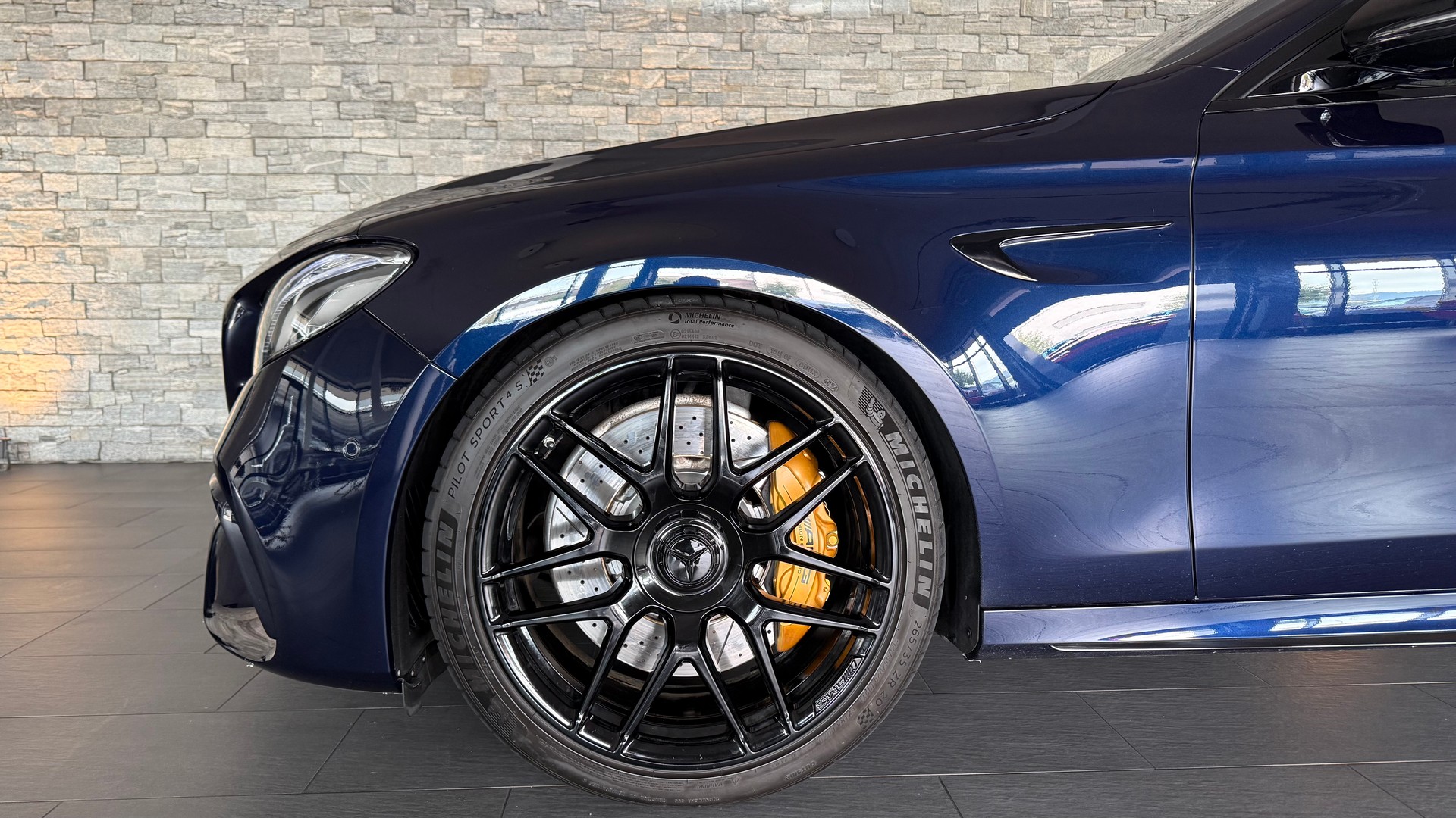 MERCEDES-BENZ E 63 AMG S 4Matic Speedshift MCT-image-9