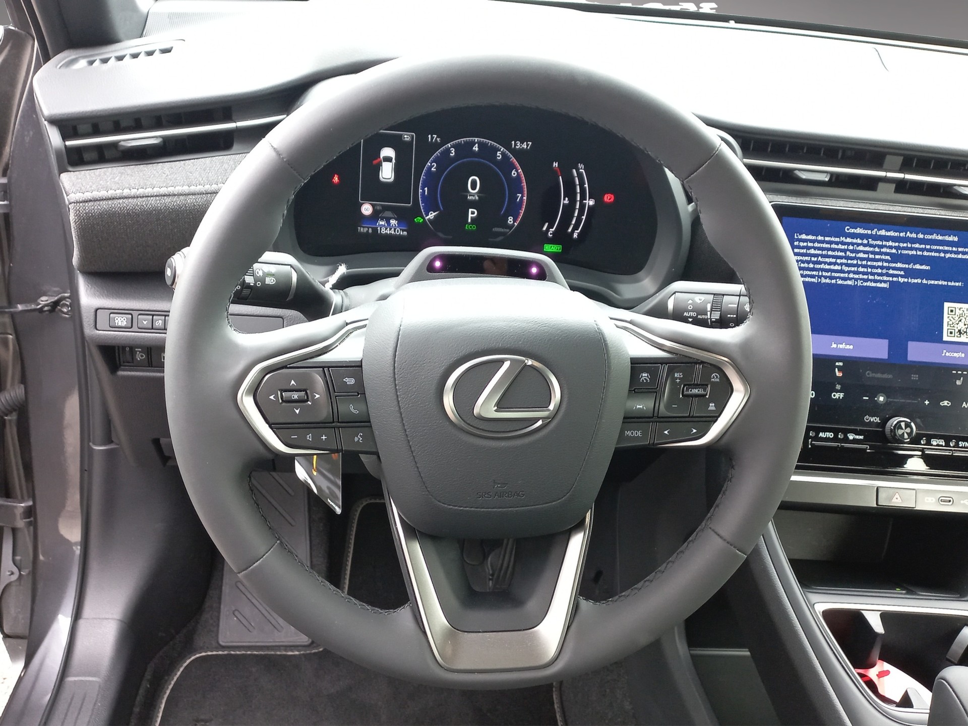 LEXUS LBX FWD Impression CVT-image-7