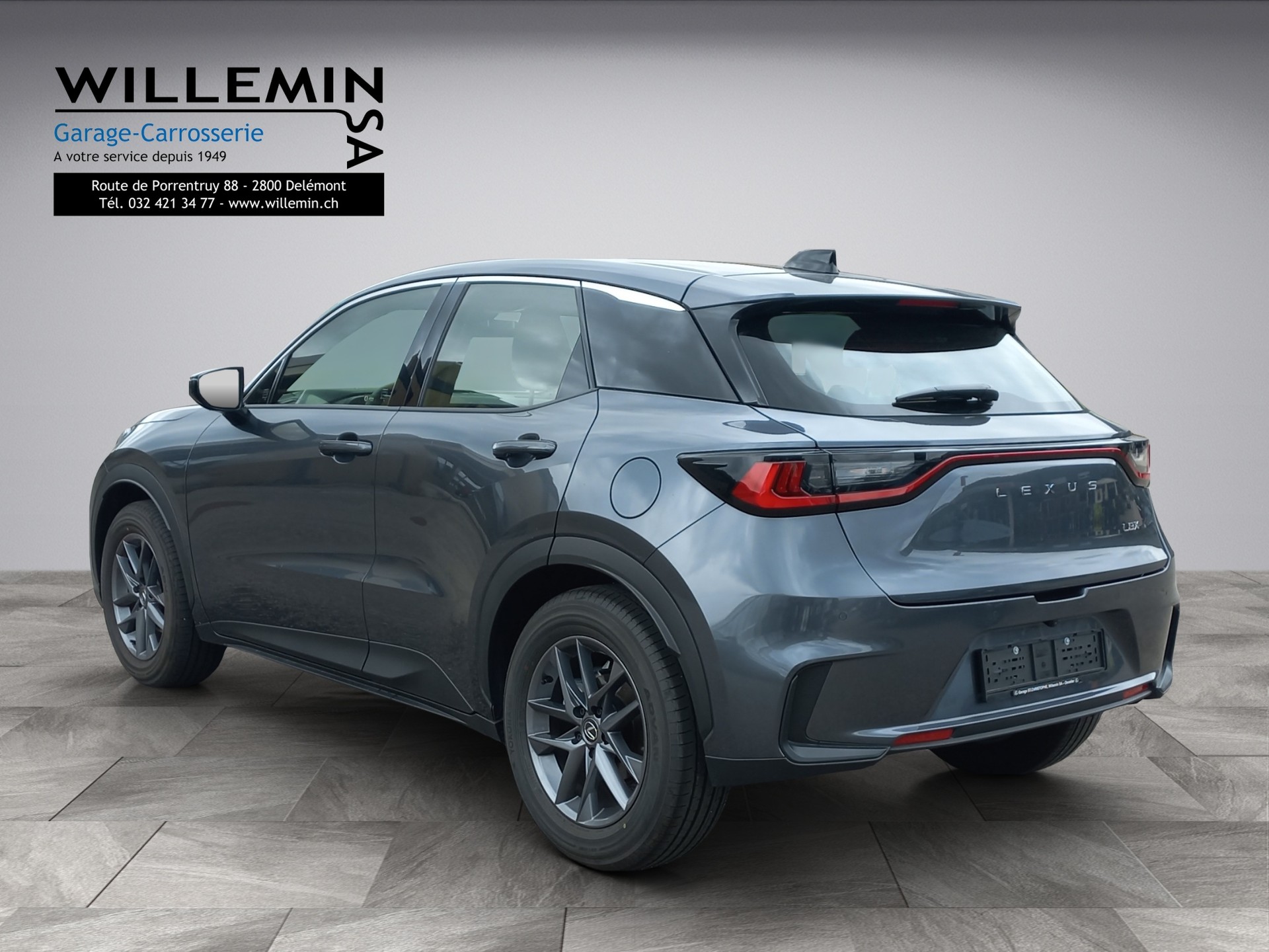 LEXUS LBX FWD Impression CVT-image-5