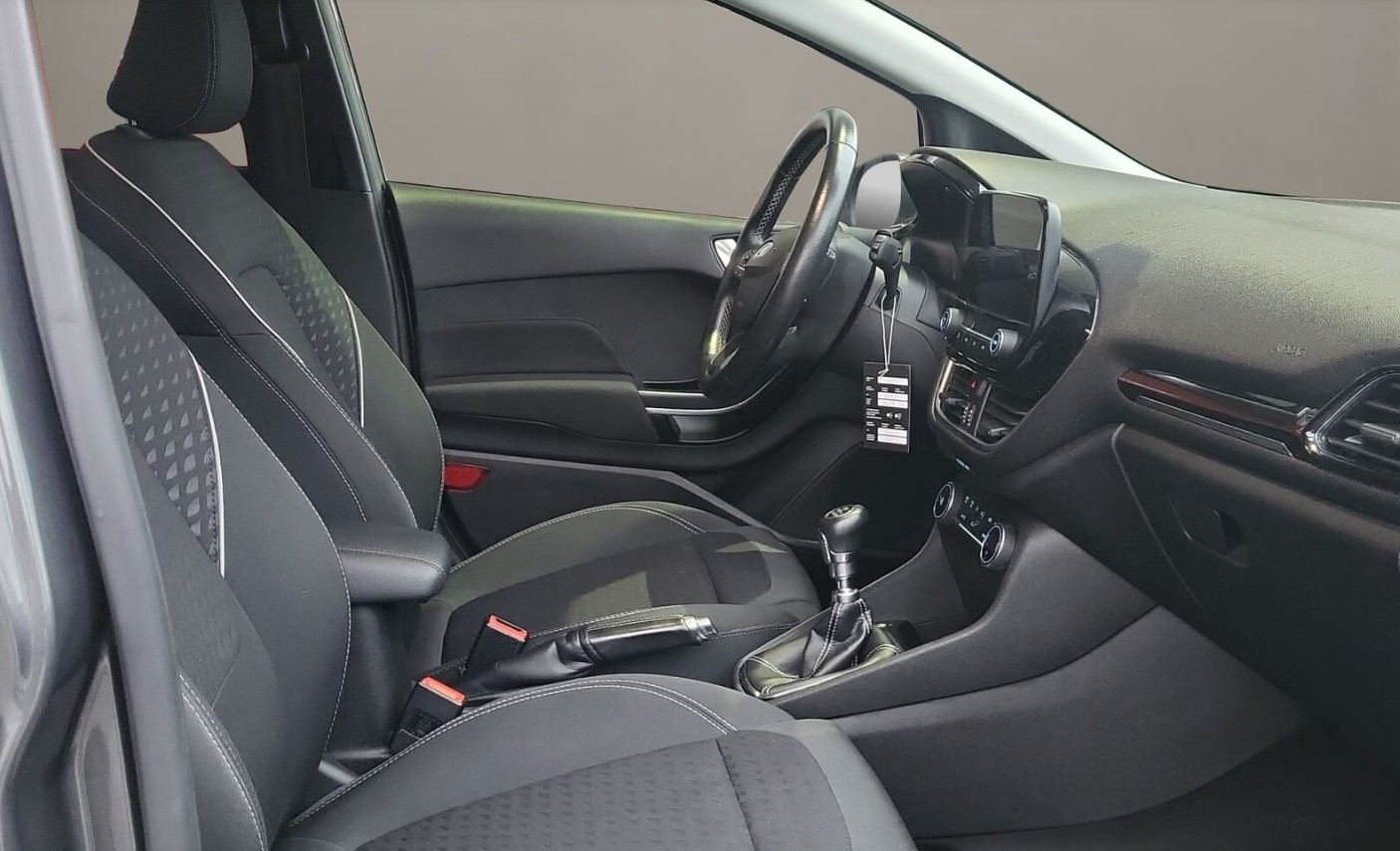 FORD Fiesta 1.0 SCTi Titanium-image-10
