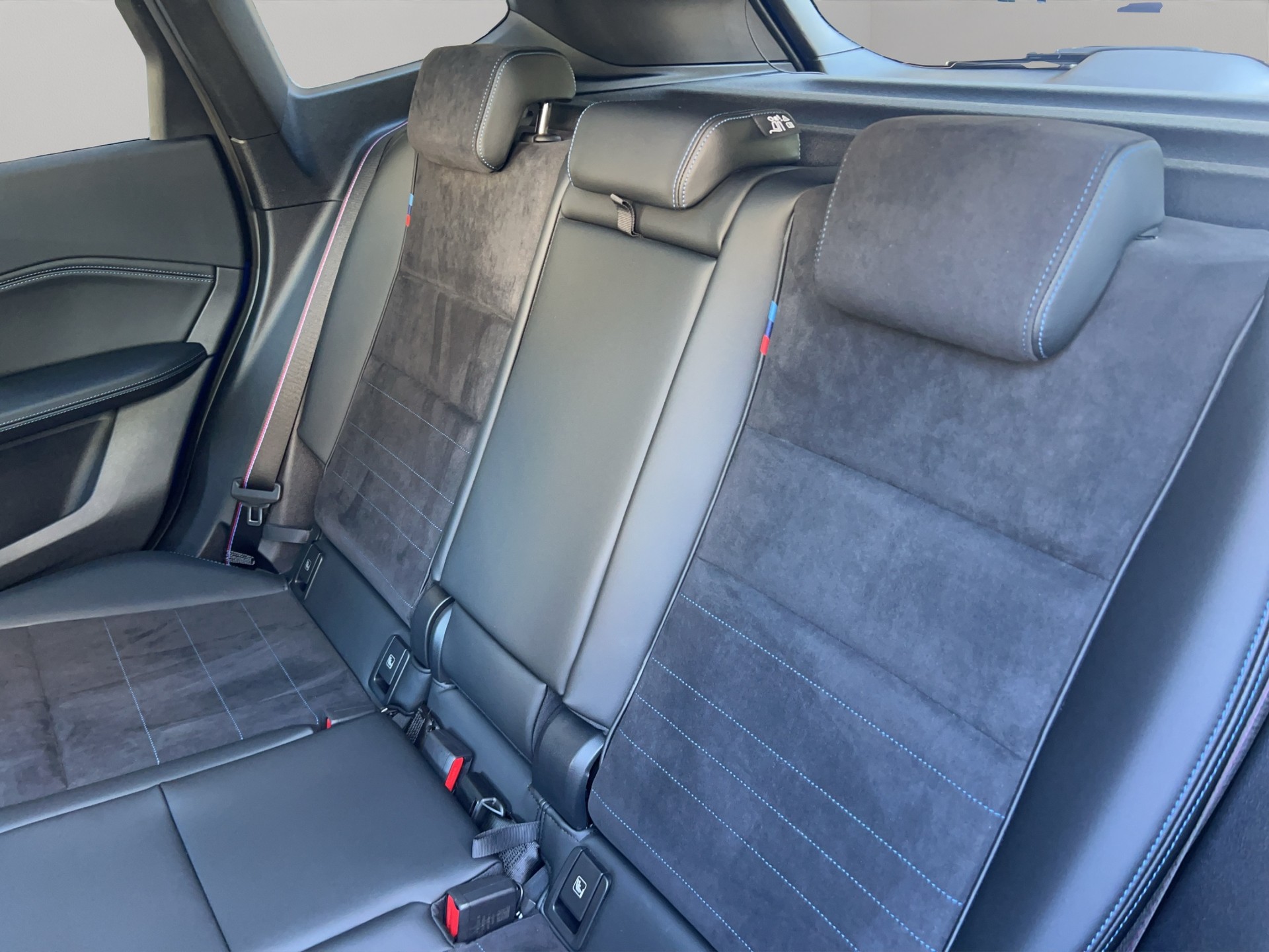 BMW X1 xDrive M35i-image-18