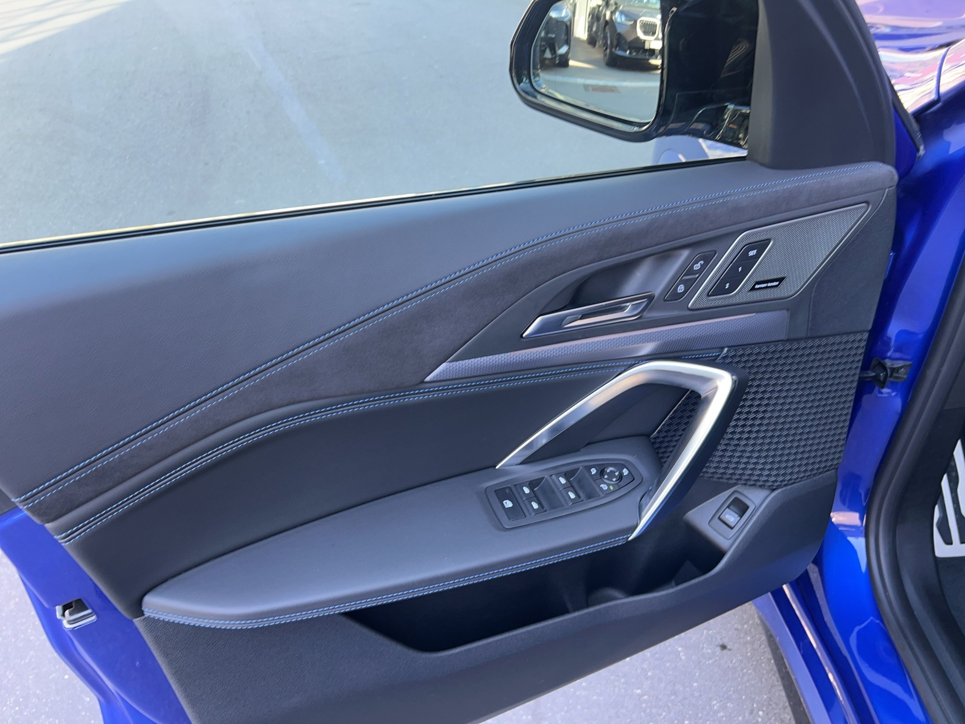 BMW X1 xDrive M35i-image-11