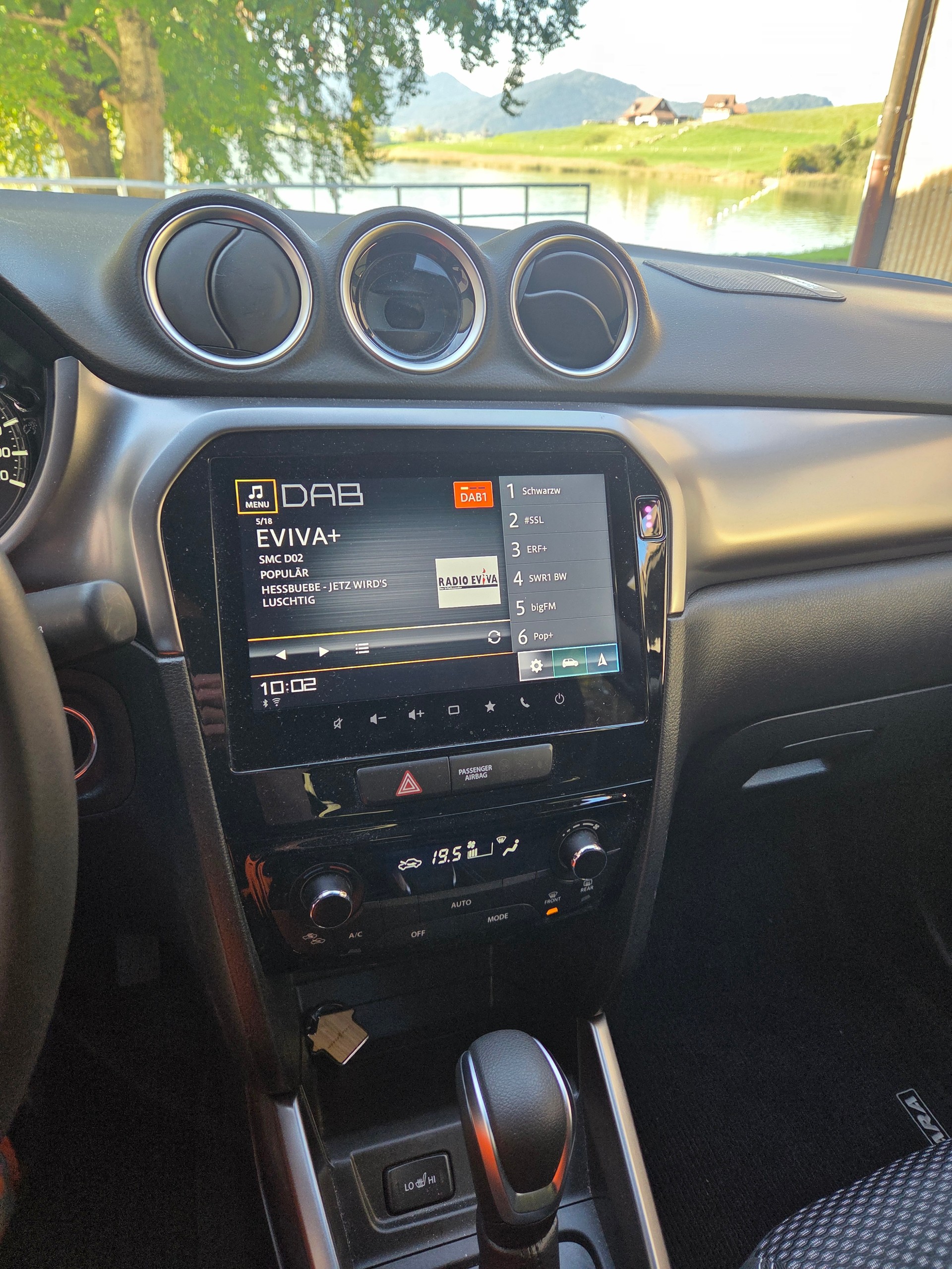 SUZUKI 1.5B Compact+ Hybrid 4x4-image-10