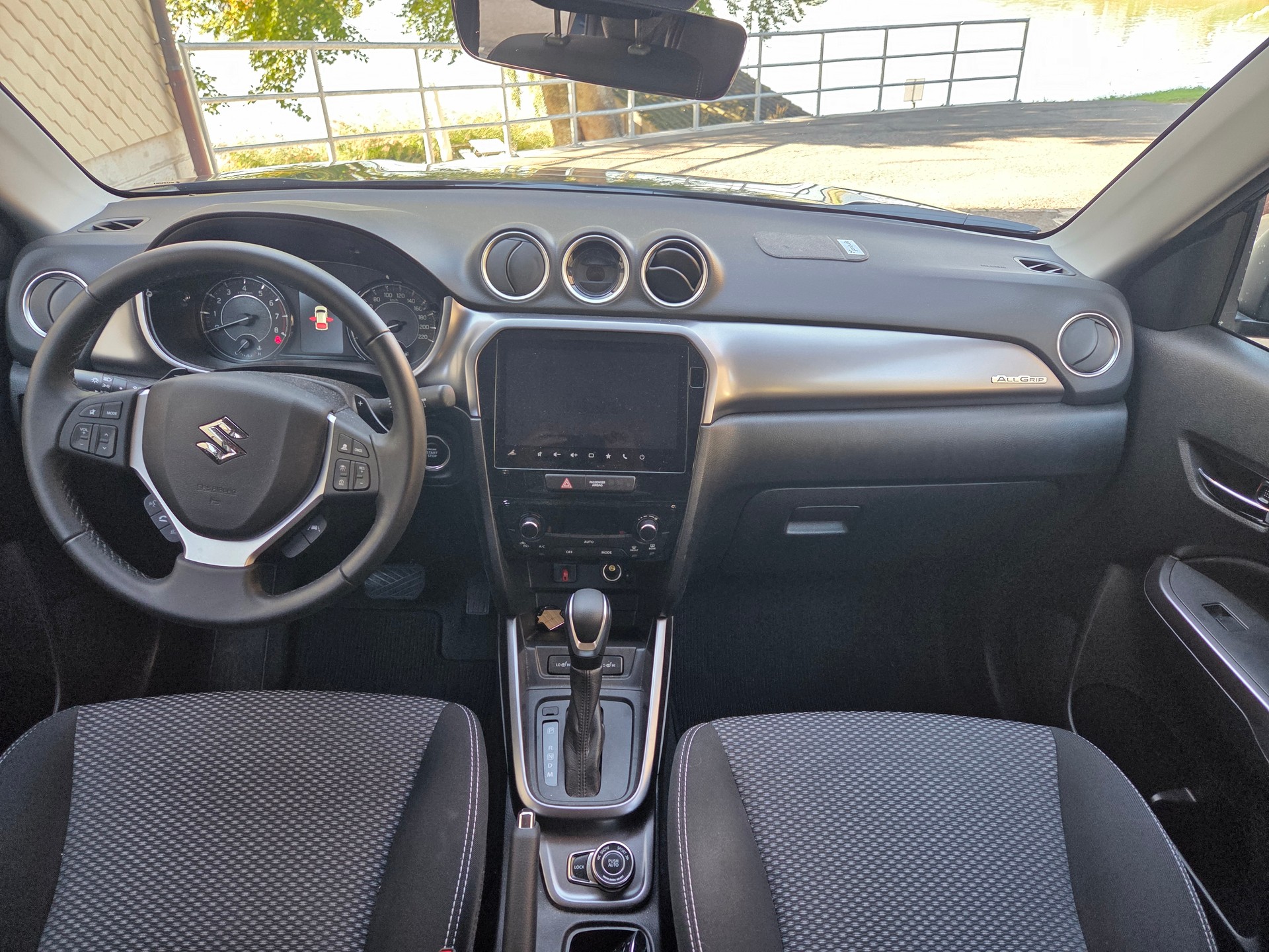 SUZUKI 1.5B Compact+ Hybrid 4x4-image-5
