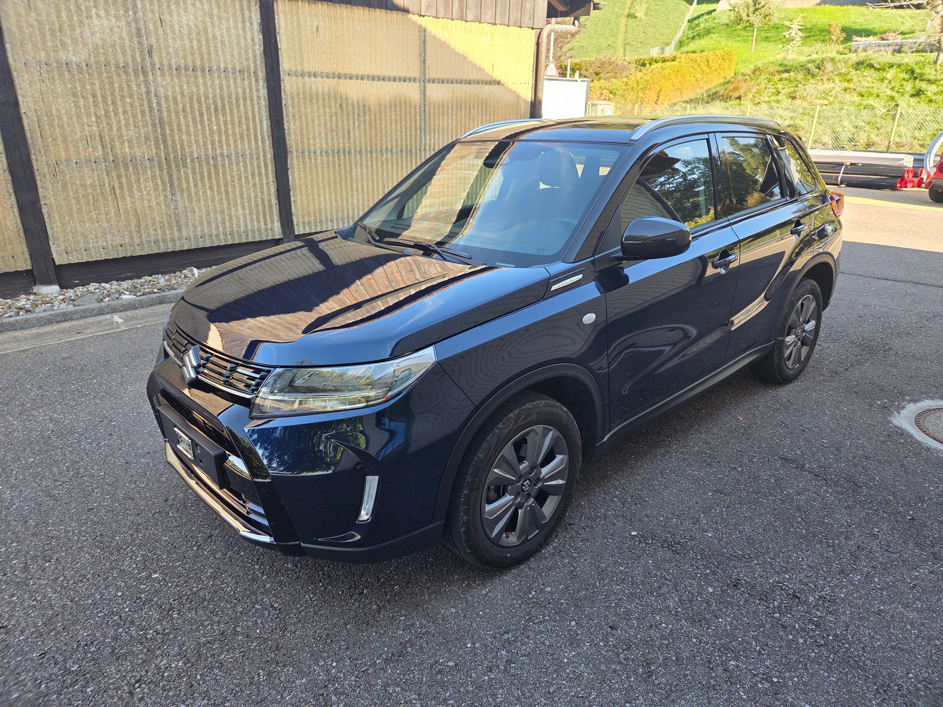 SUZUKI 1.5B Compact+ Hybrid 4x4-image-0