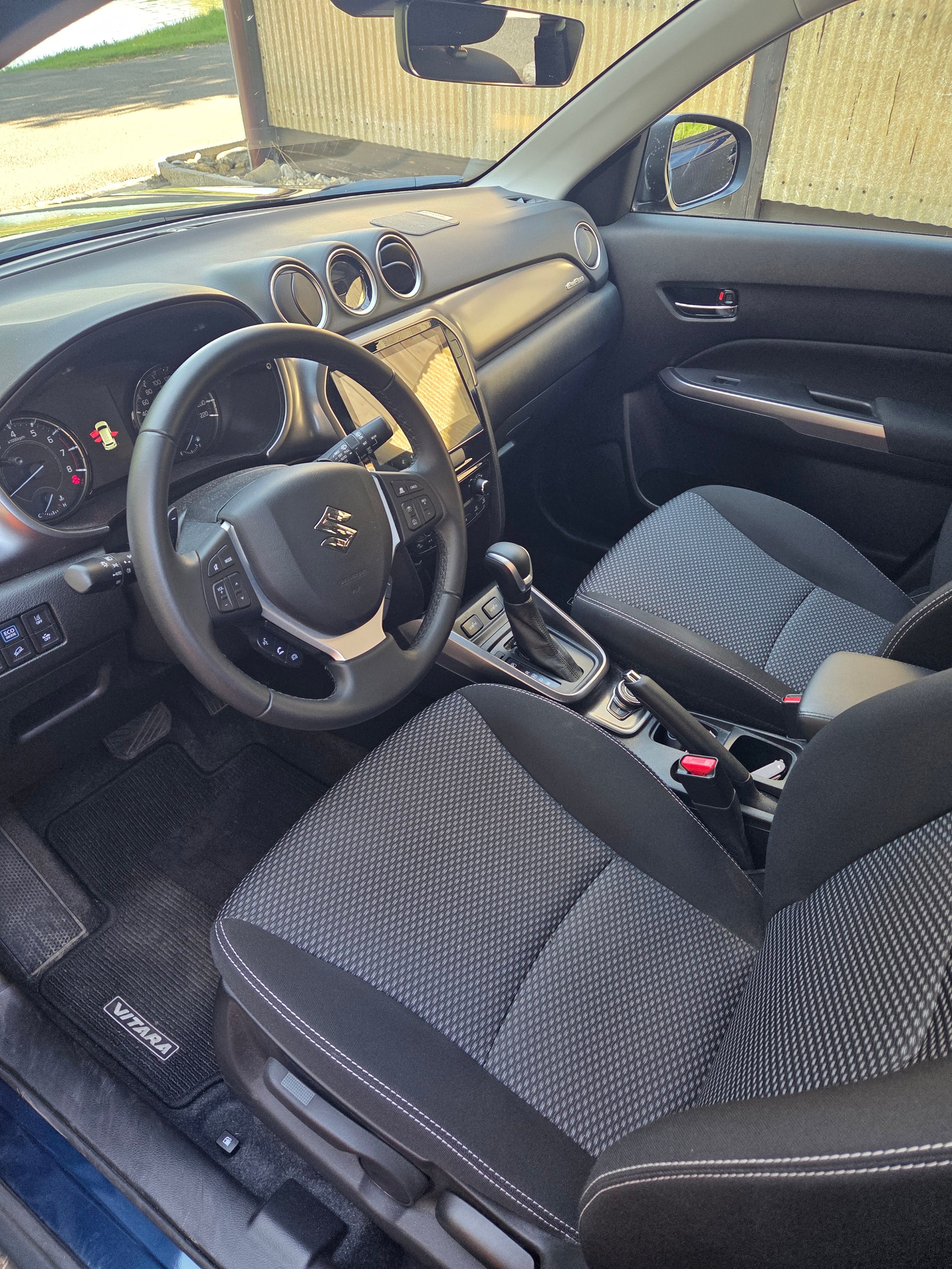 SUZUKI 1.5B Compact+ Hybrid 4x4-image-6