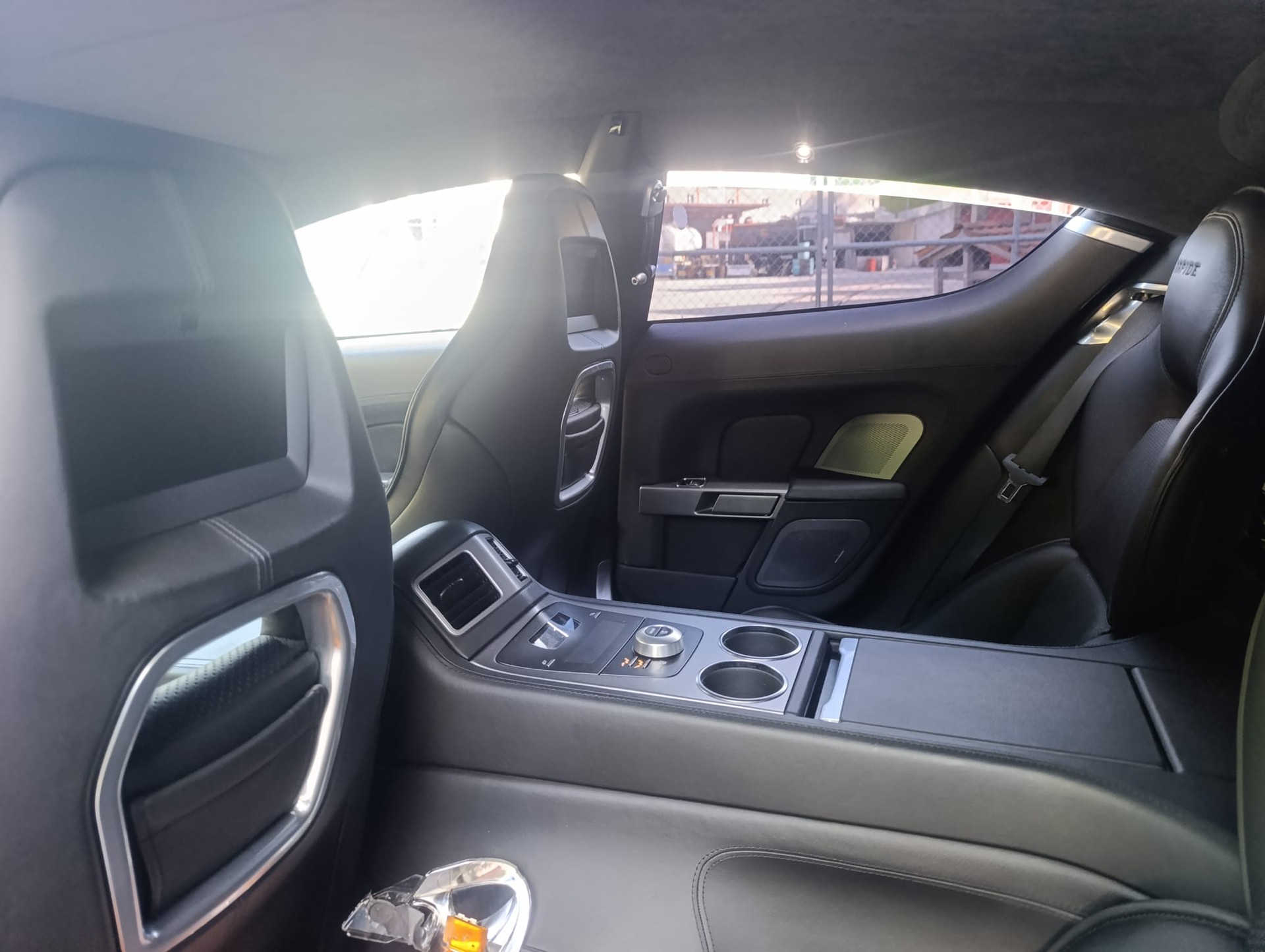 ASTON MARTIN Rapide 5.9 V12 Touchtronic 2-image-6