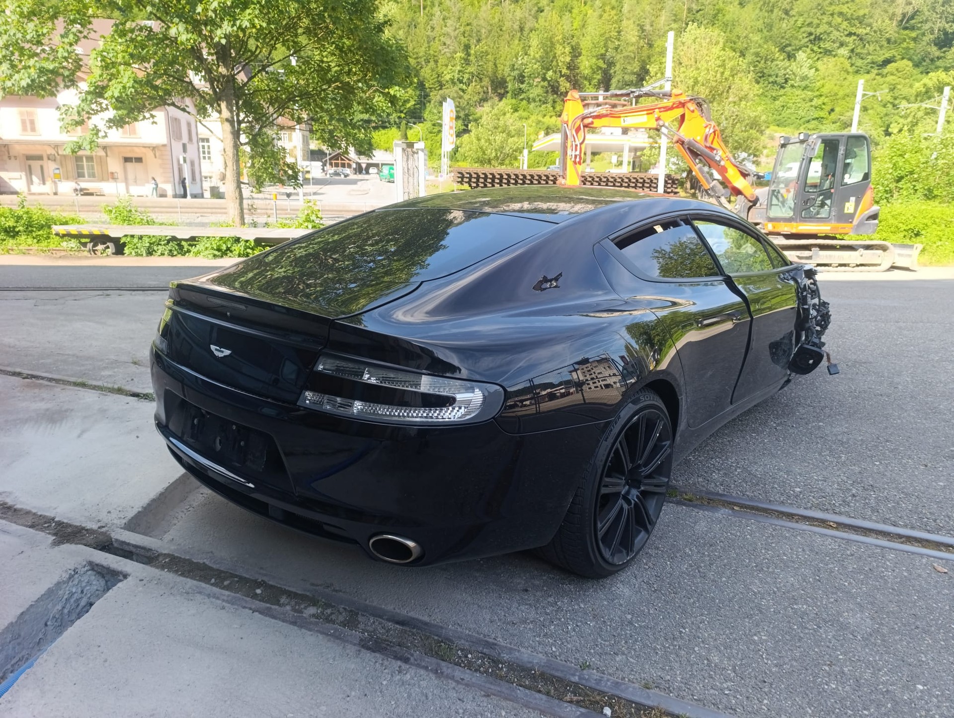 ASTON MARTIN Rapide 5.9 V12 Touchtronic 2-image-2