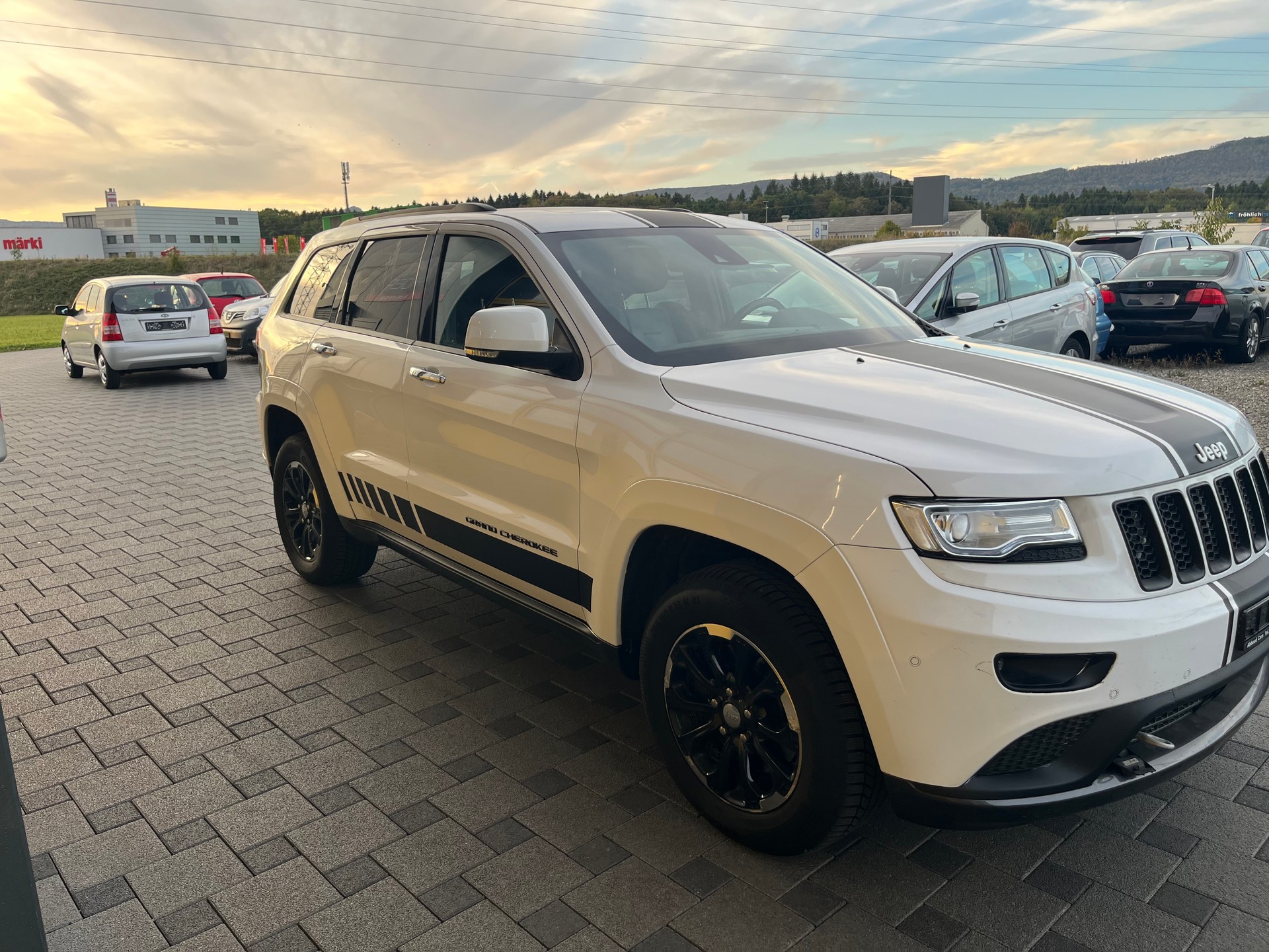 JEEP Grand Cherokee 3.0 CRD Platium Edition-image-5