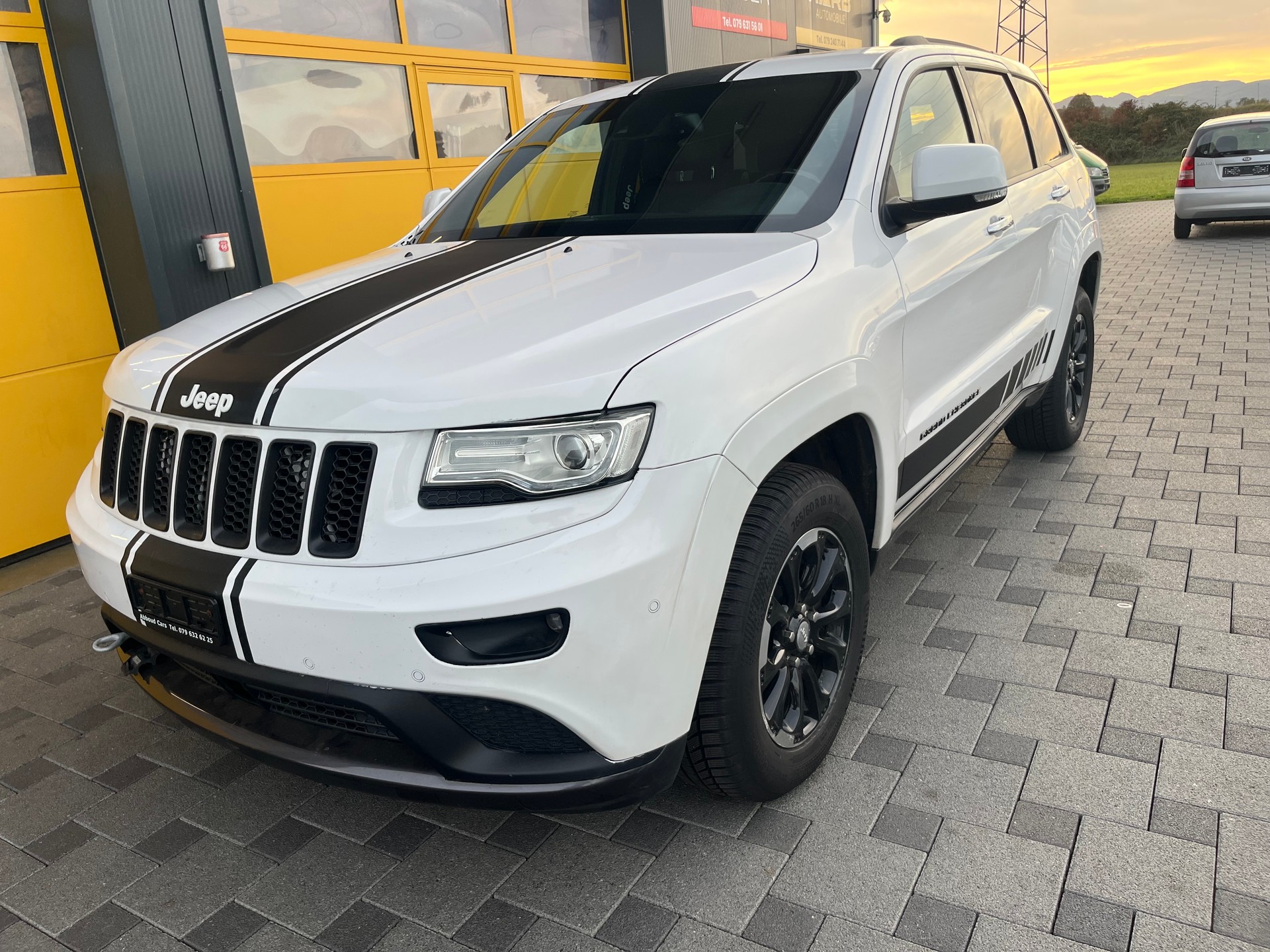 JEEP Grand Cherokee 3.0 CRD Platium Edition-image-2