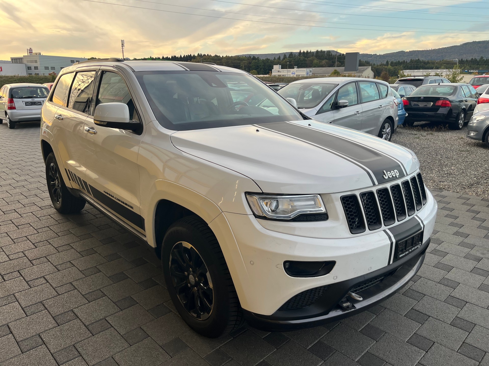 JEEP Grand Cherokee 3.0 CRD Platium Edition-image-8