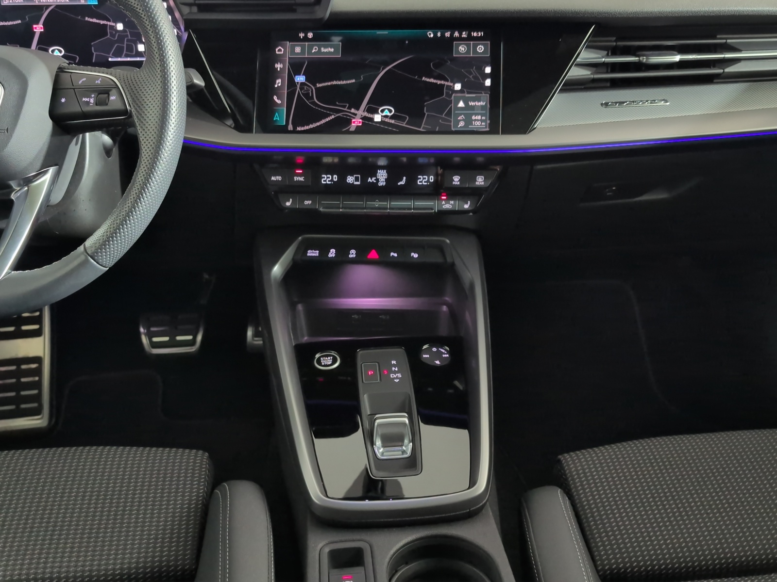AUDI A3 Sportback 40 TFSI S line quattro S-tronic-image-10