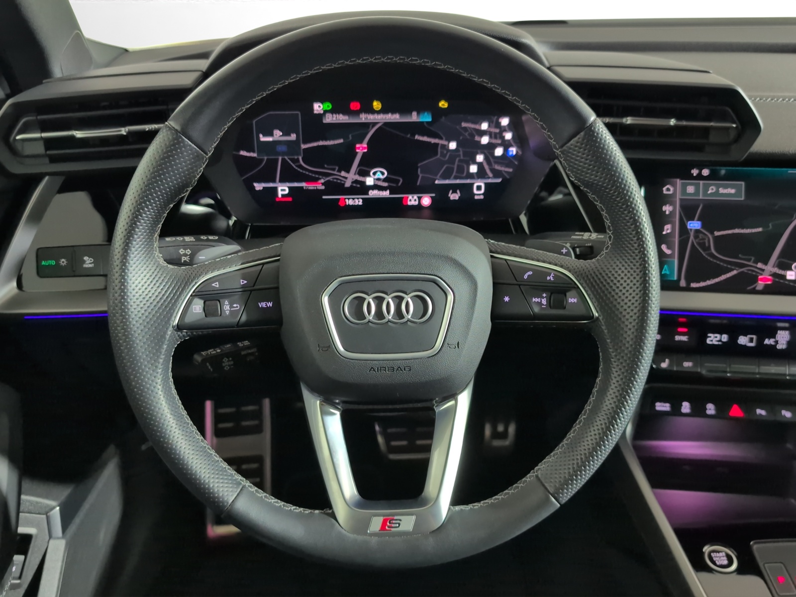 AUDI A3 Sportback 40 TFSI S line quattro S-tronic-image-11