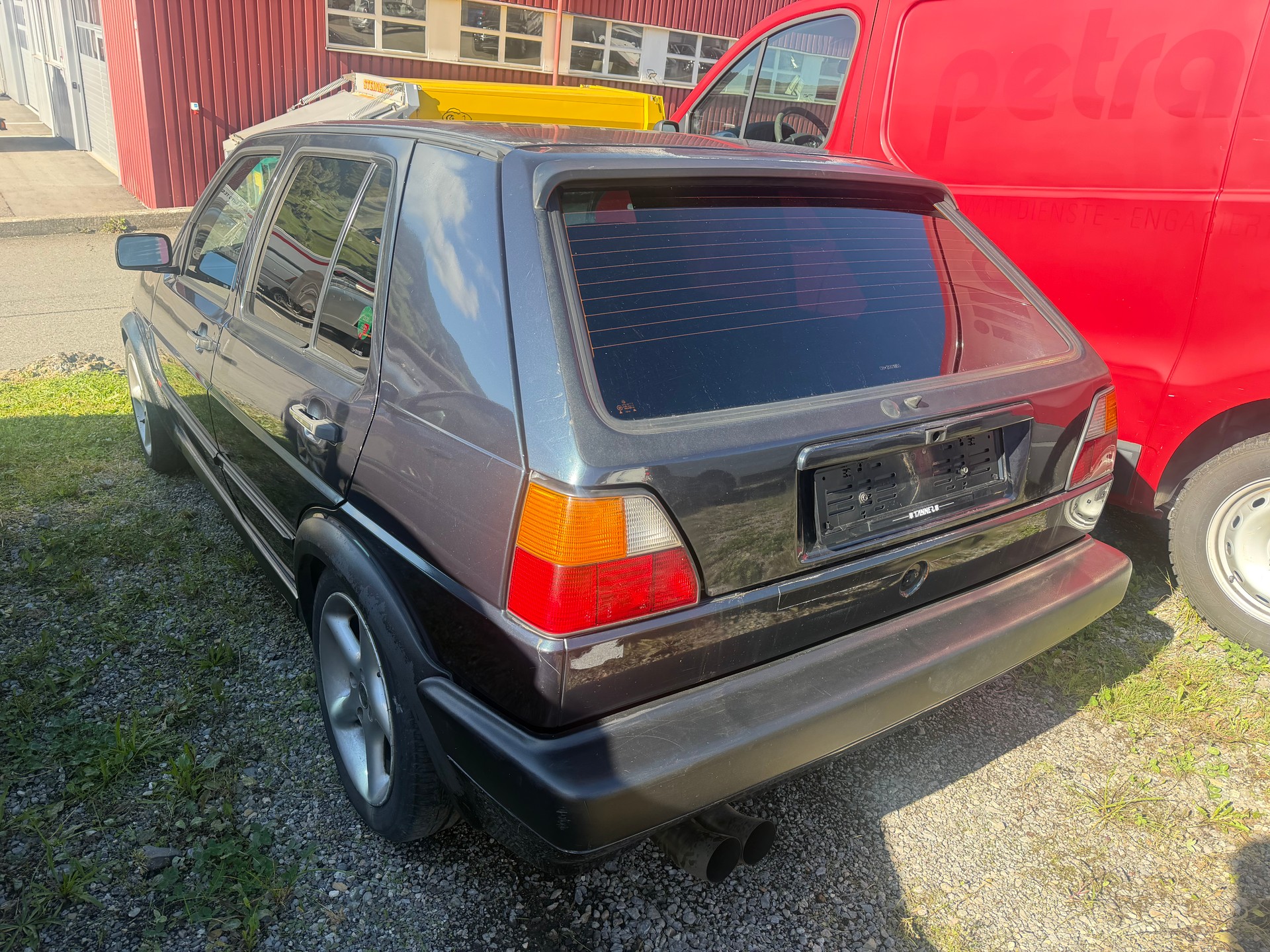 VW Golf 1800 GTI-showroom-element-1