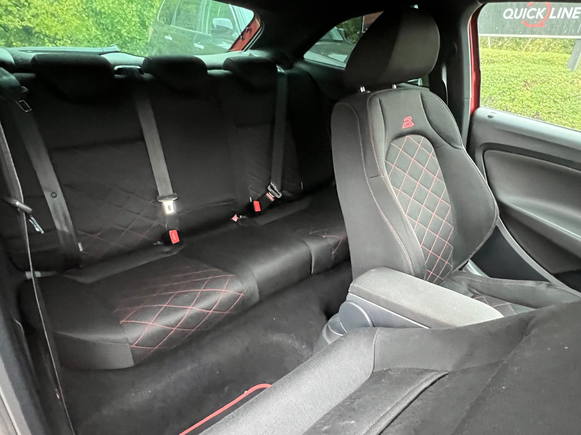 SEAT Ibiza SC 1.4 TSI Cupra DSG-image-13