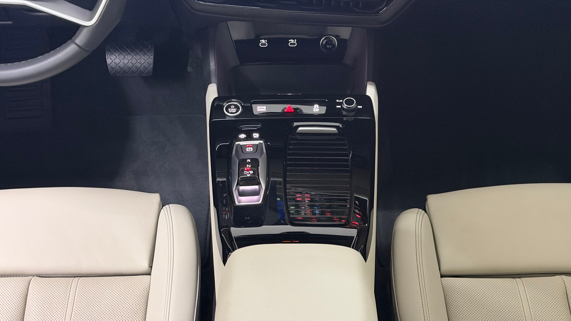 AUDI A6 Avant e-tron performance-image-10