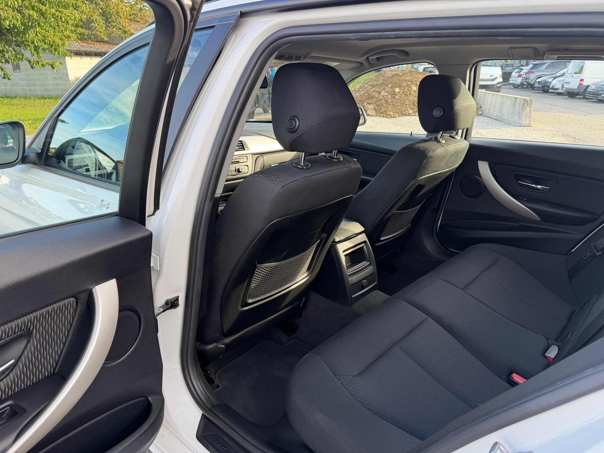 BMW 316d Touring Business Steptronic-image-9