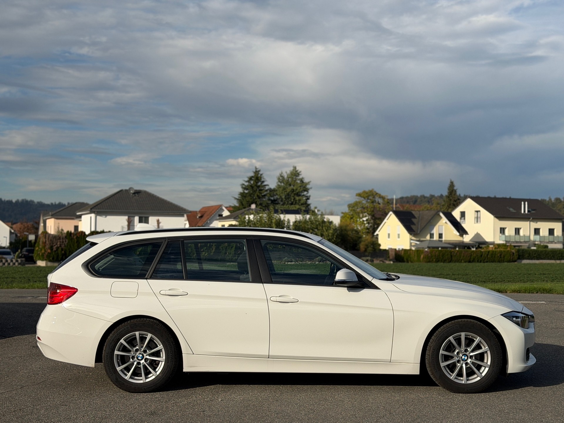 BMW 316d Touring Business Steptronic-image-11