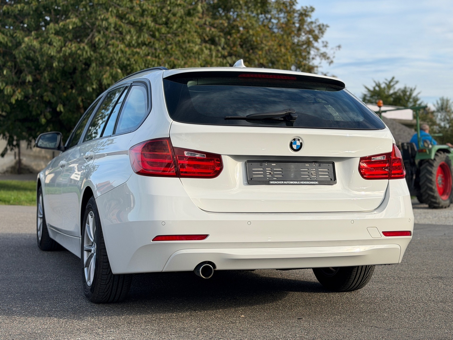BMW 316d Touring Business Steptronic-image-5