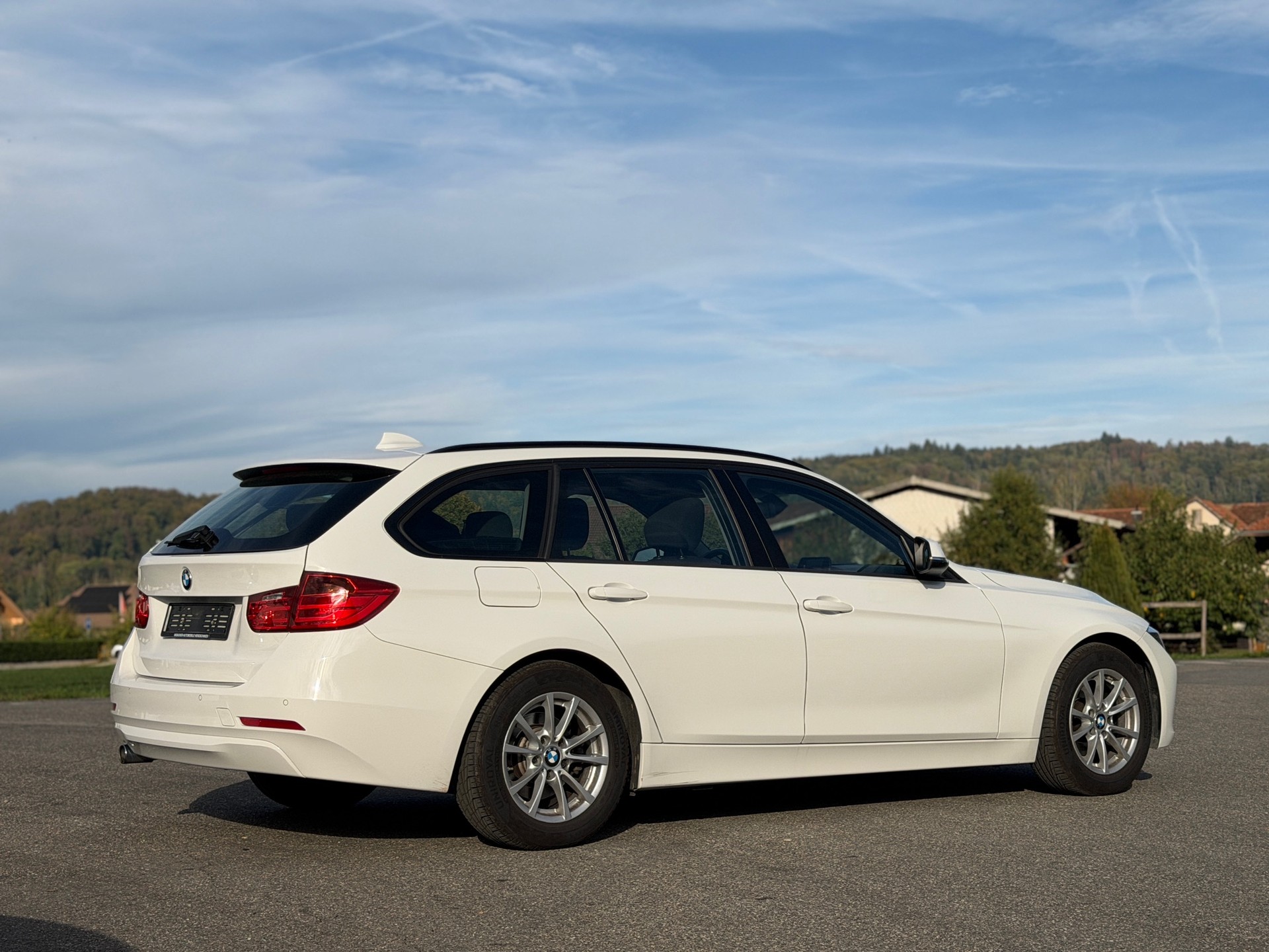 BMW 316d Touring Business Steptronic-image-3