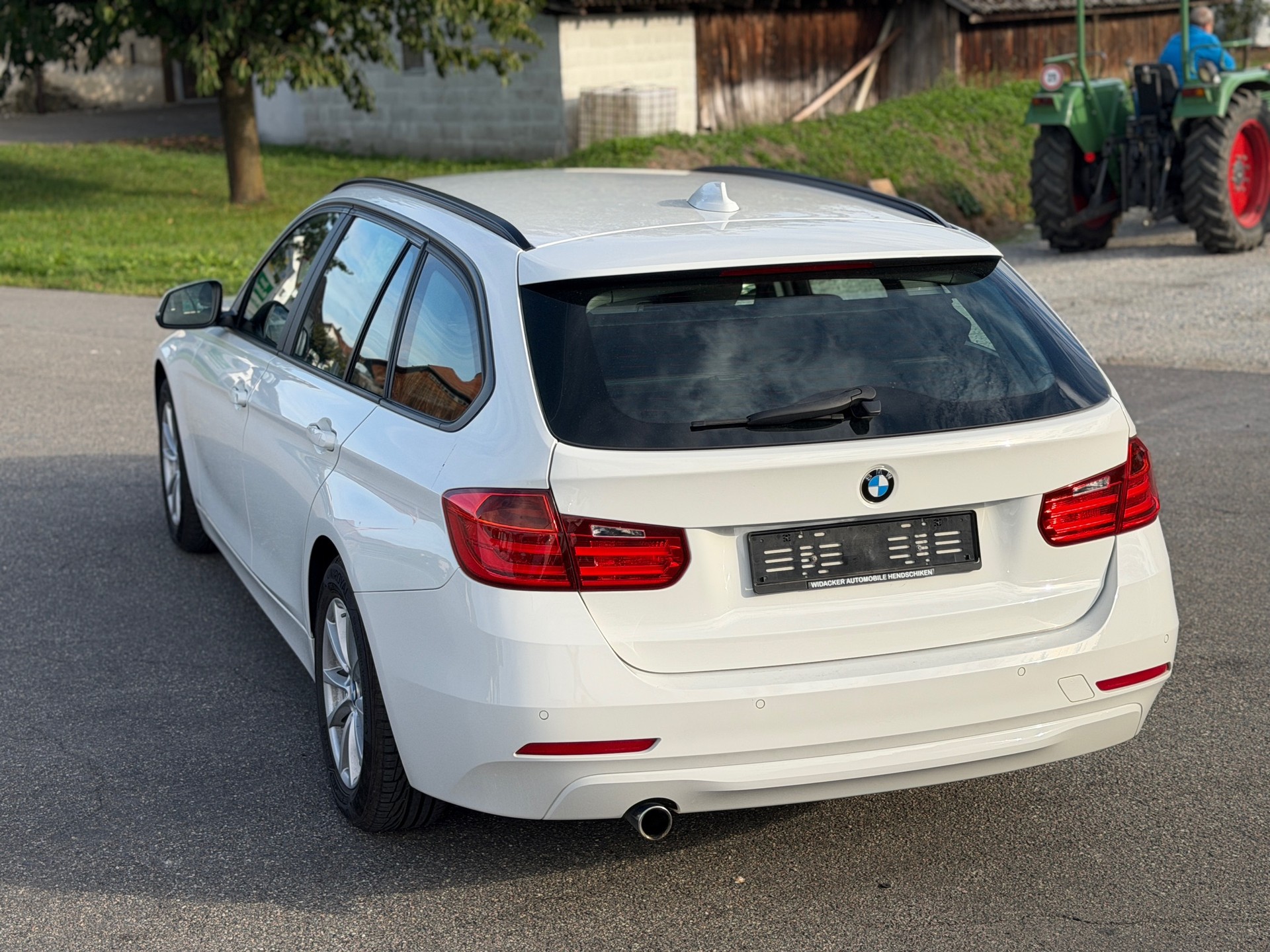 BMW 316d Touring Business Steptronic-image-15