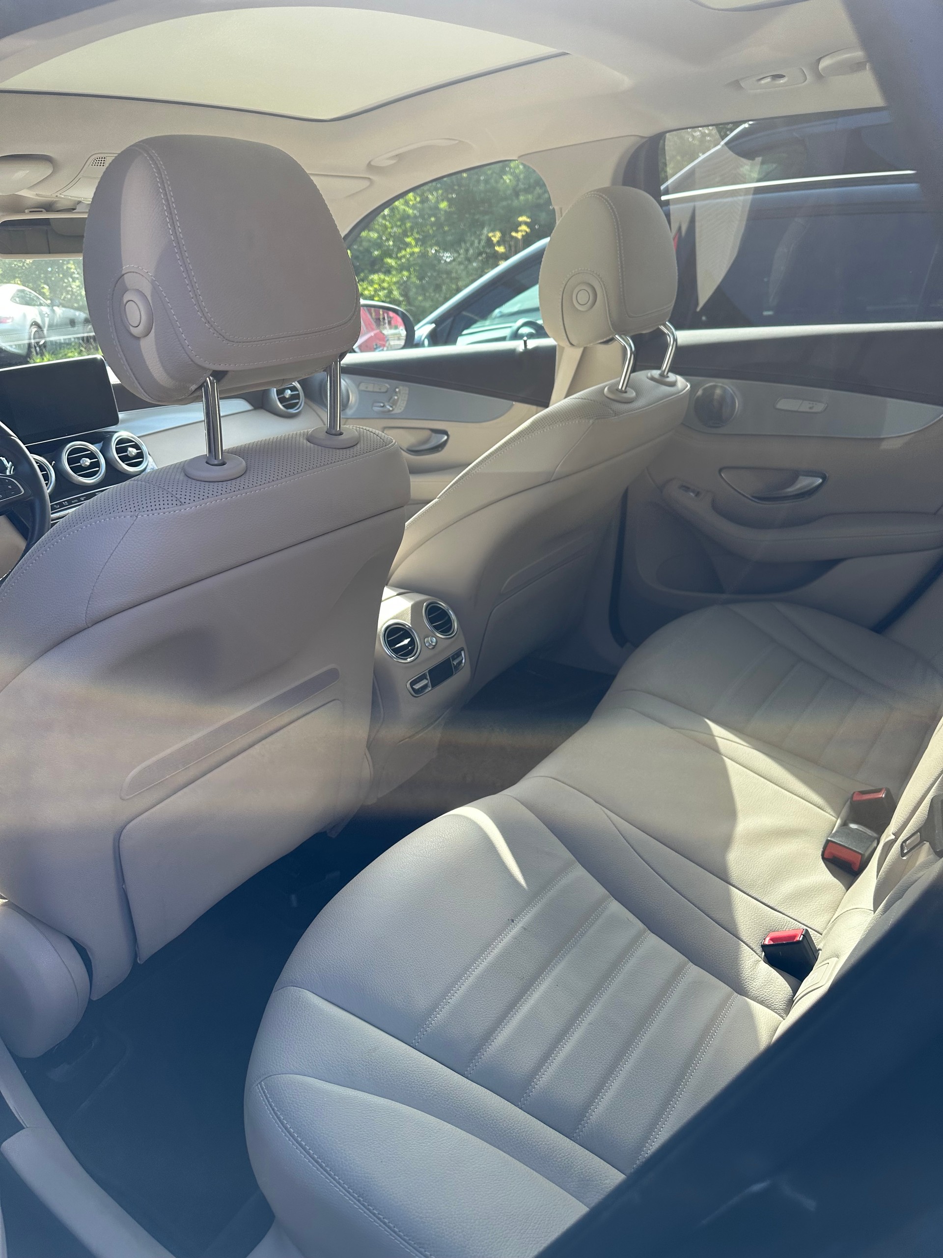 MERCEDES-BENZ GLC 250 d 4Matic 9G-Tronic-image-13