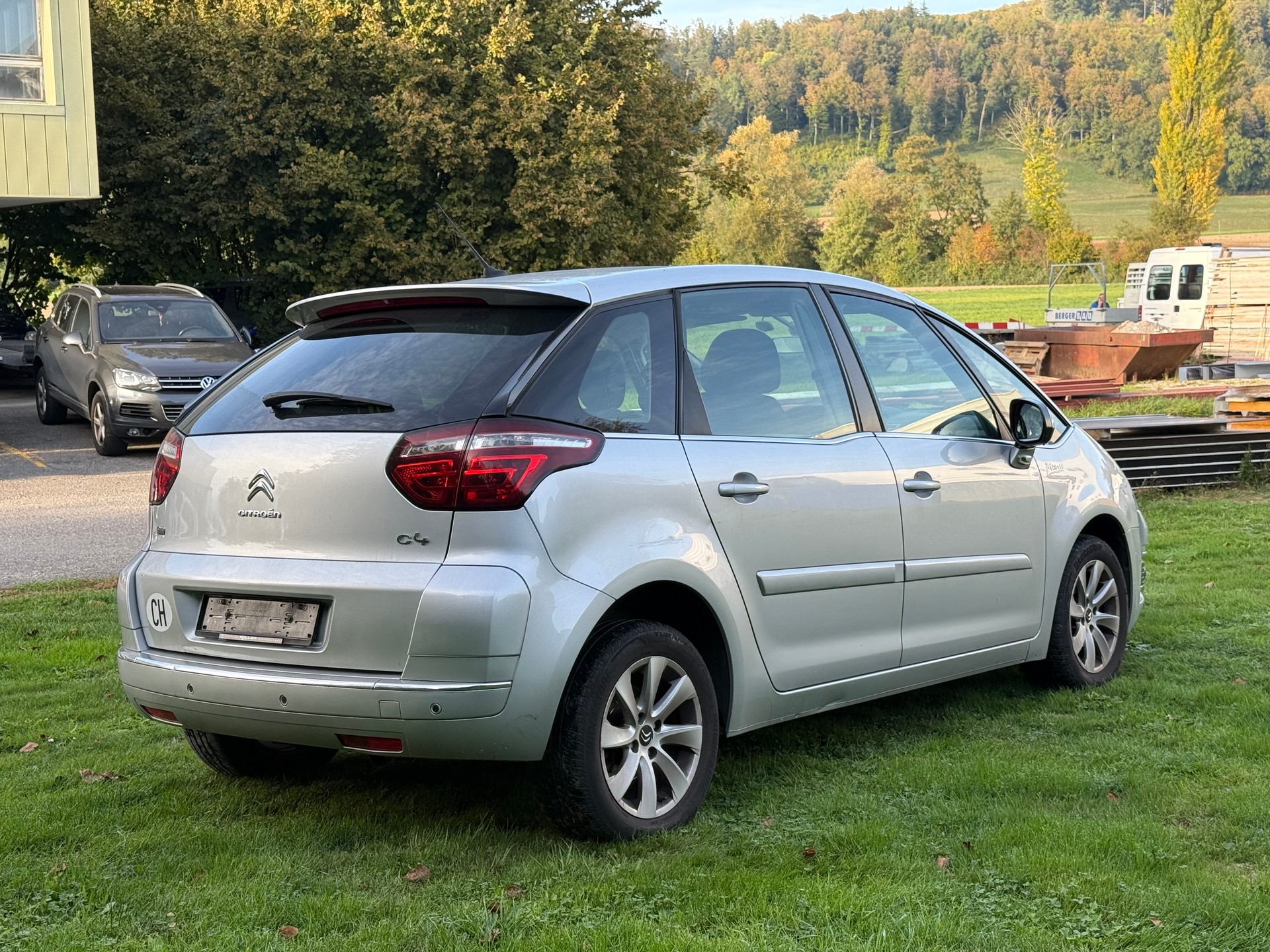 CITROEN C4 Picasso 1.6 HDI 16V Attraction EGS6-image-3