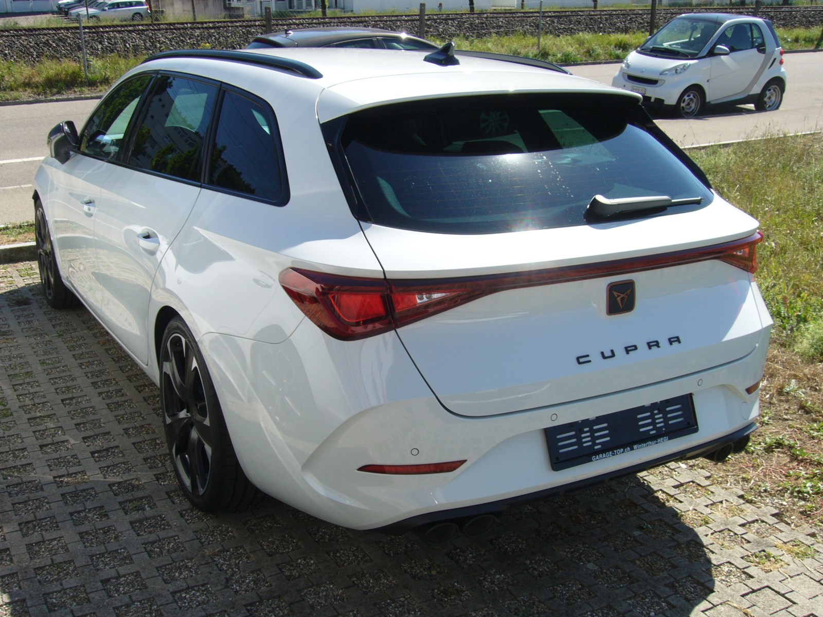 CUPRA LEON ST 2.0 TSI DSG 4Drive 310 PS-showroom-element-1