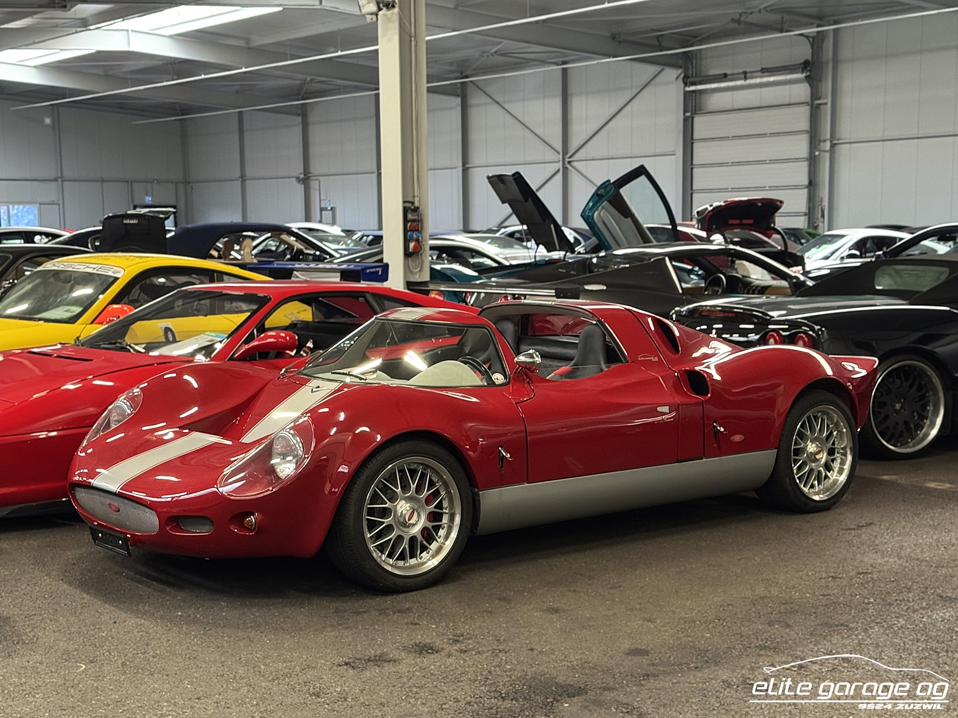 HWM BT01 5.7 V8 Targa-image-1