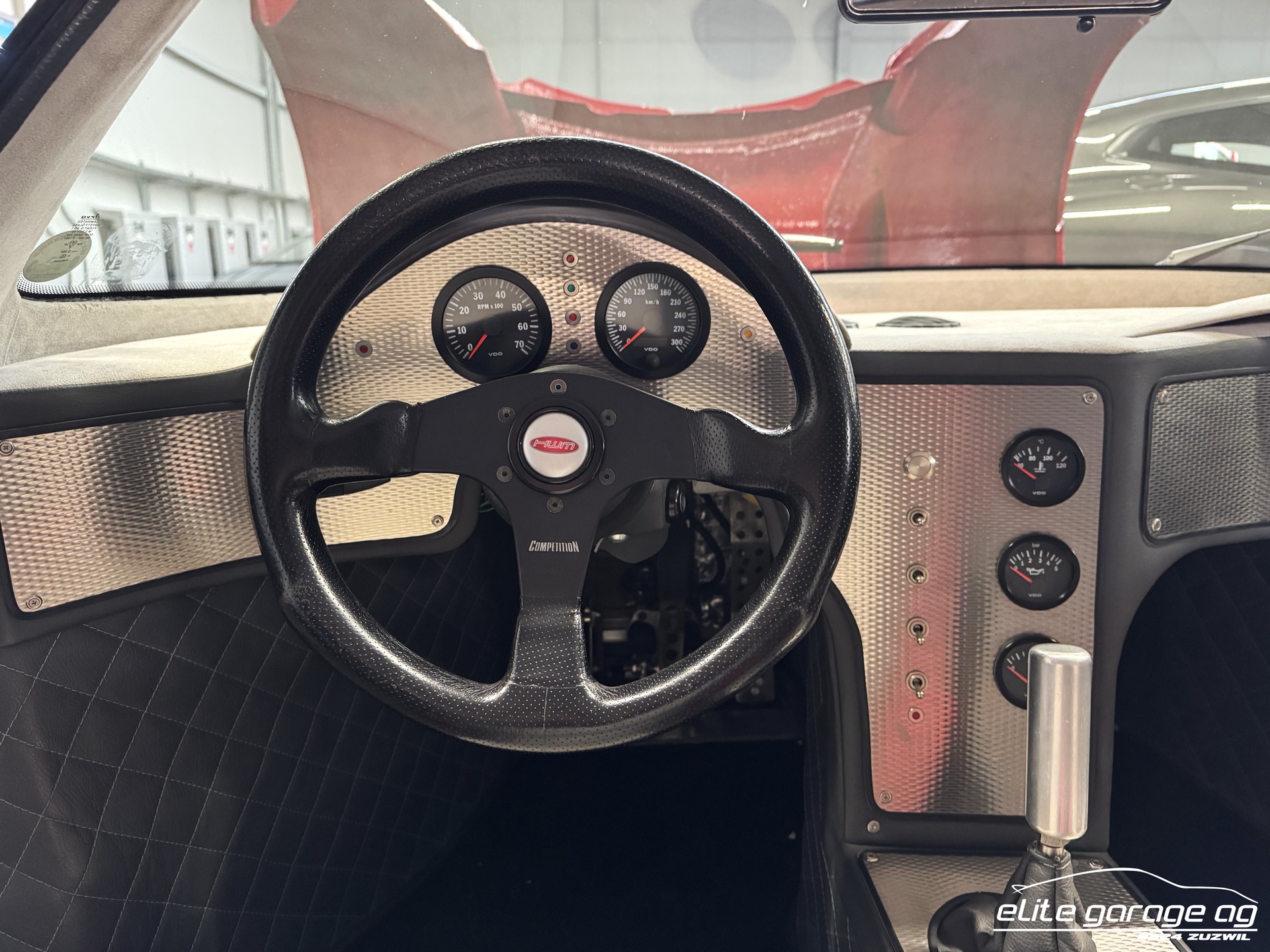 HWM BT01 5.7 V8 Targa-image-11