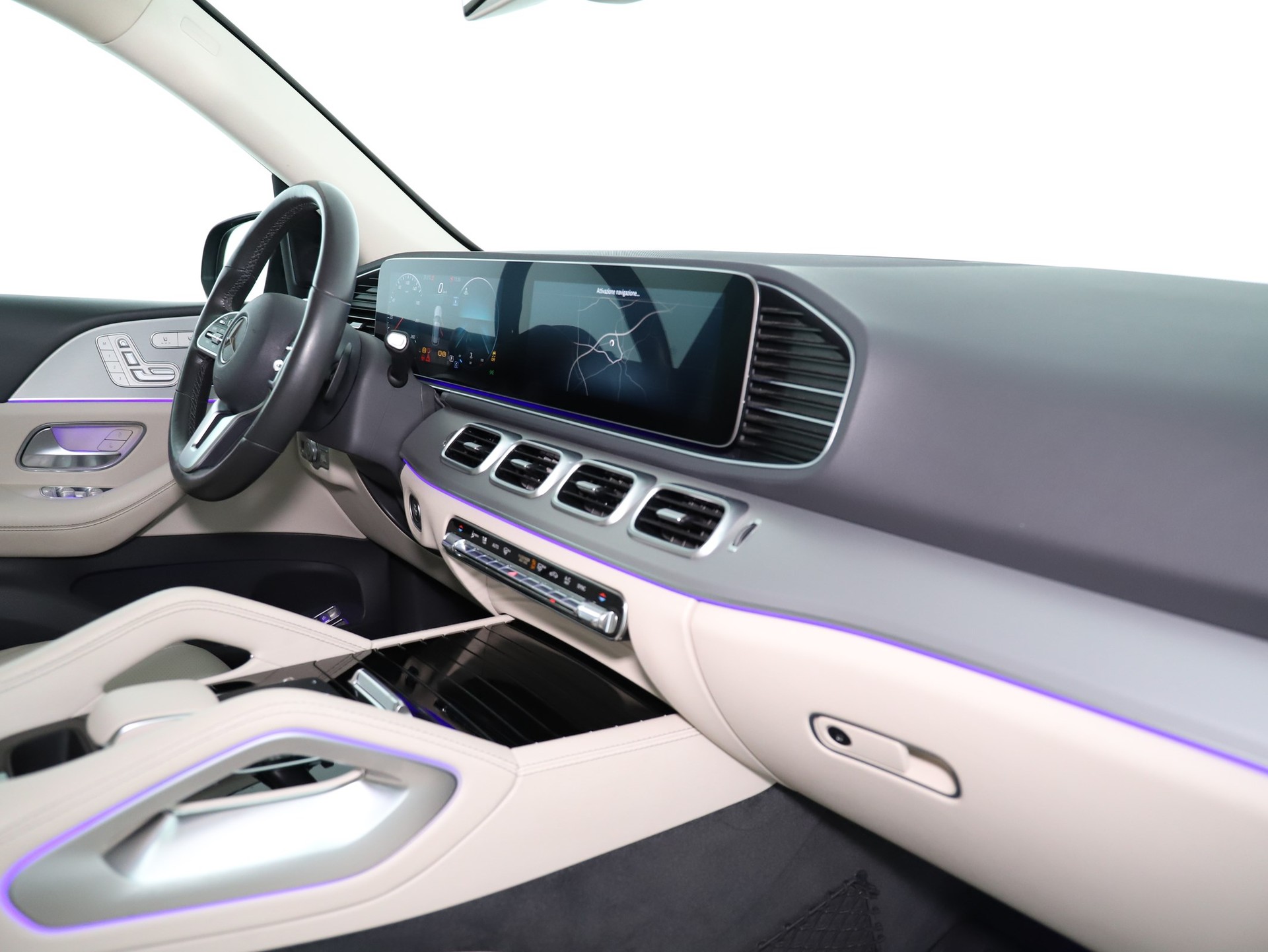 MERCEDES-BENZ GLE 350 d 4Matic-image-11
