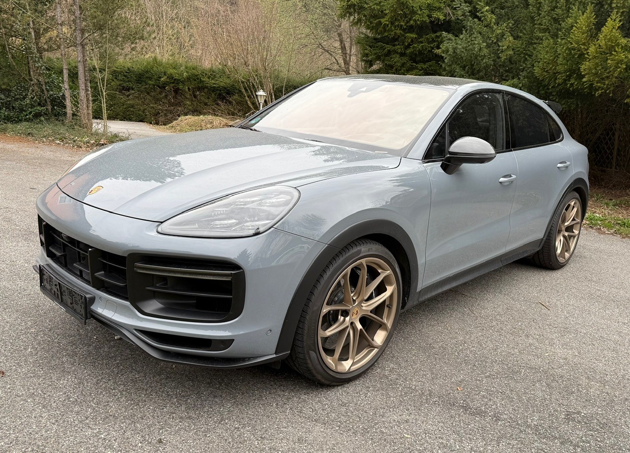 PORSCHE Cayenn Turbo GT-image-0