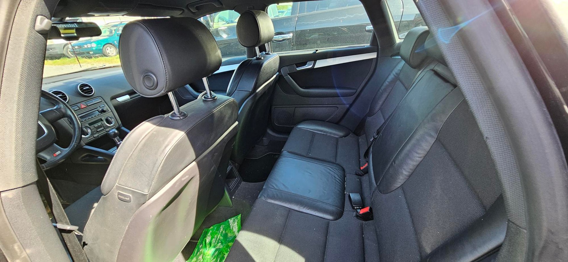 AUDI A3 Sportback 2.0 Turbo FSI Ambition quattro-image-5