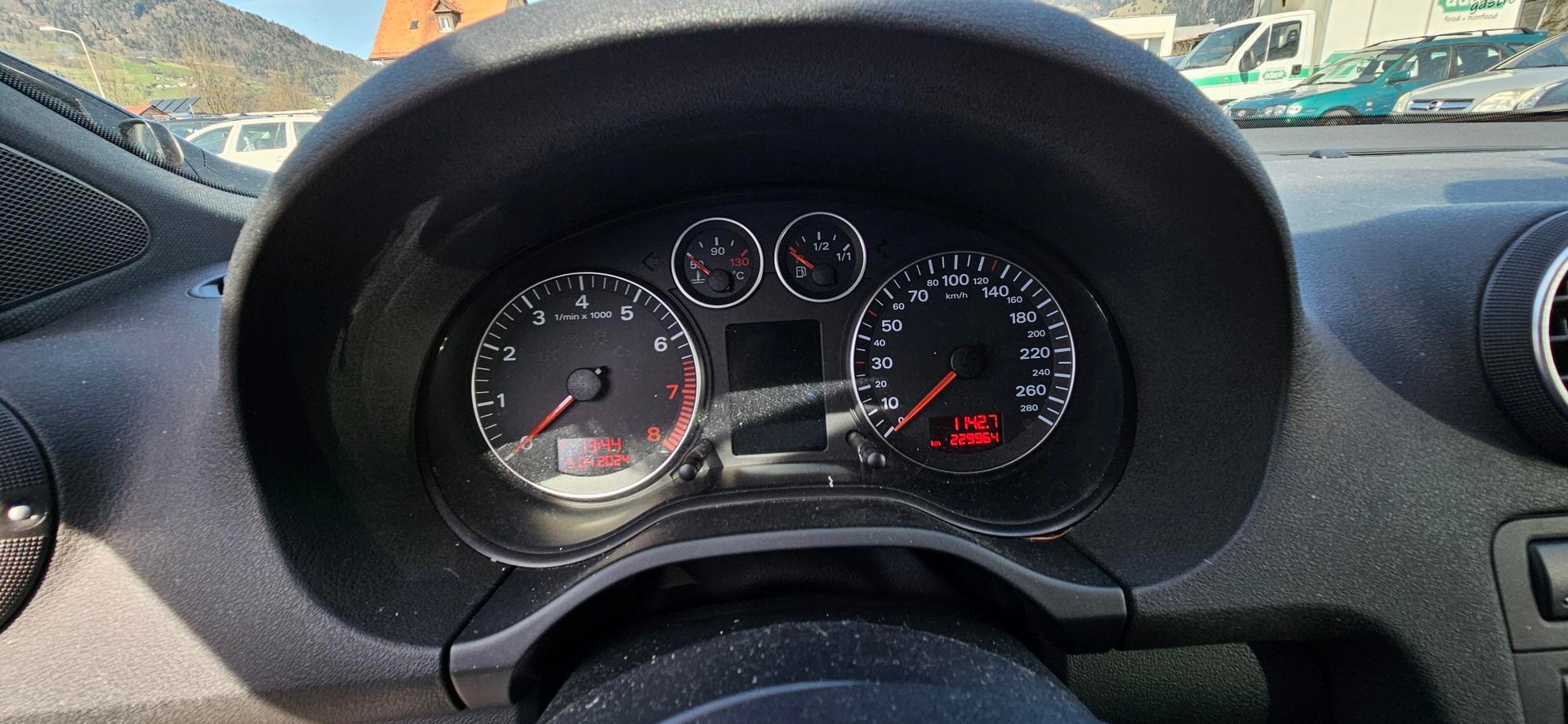 AUDI A3 Sportback 2.0 Turbo FSI Ambition quattro-image-6