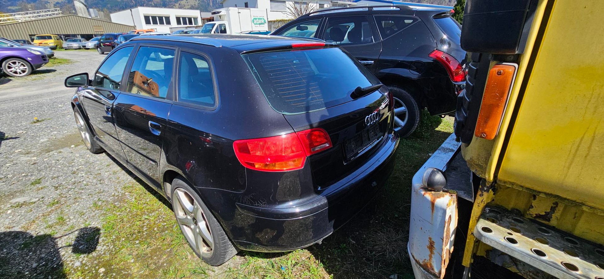 AUDI A3 Sportback 2.0 Turbo FSI Ambition quattro-image-2