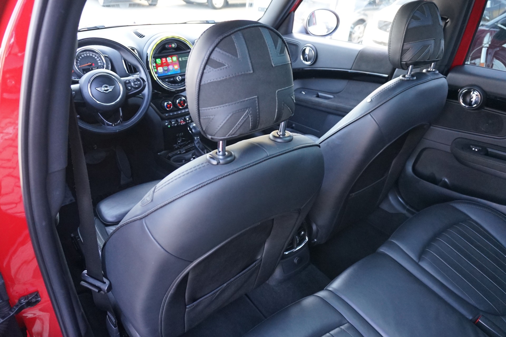 MINI Countryman Cooper ALL4 Automatic 136PS-image-18
