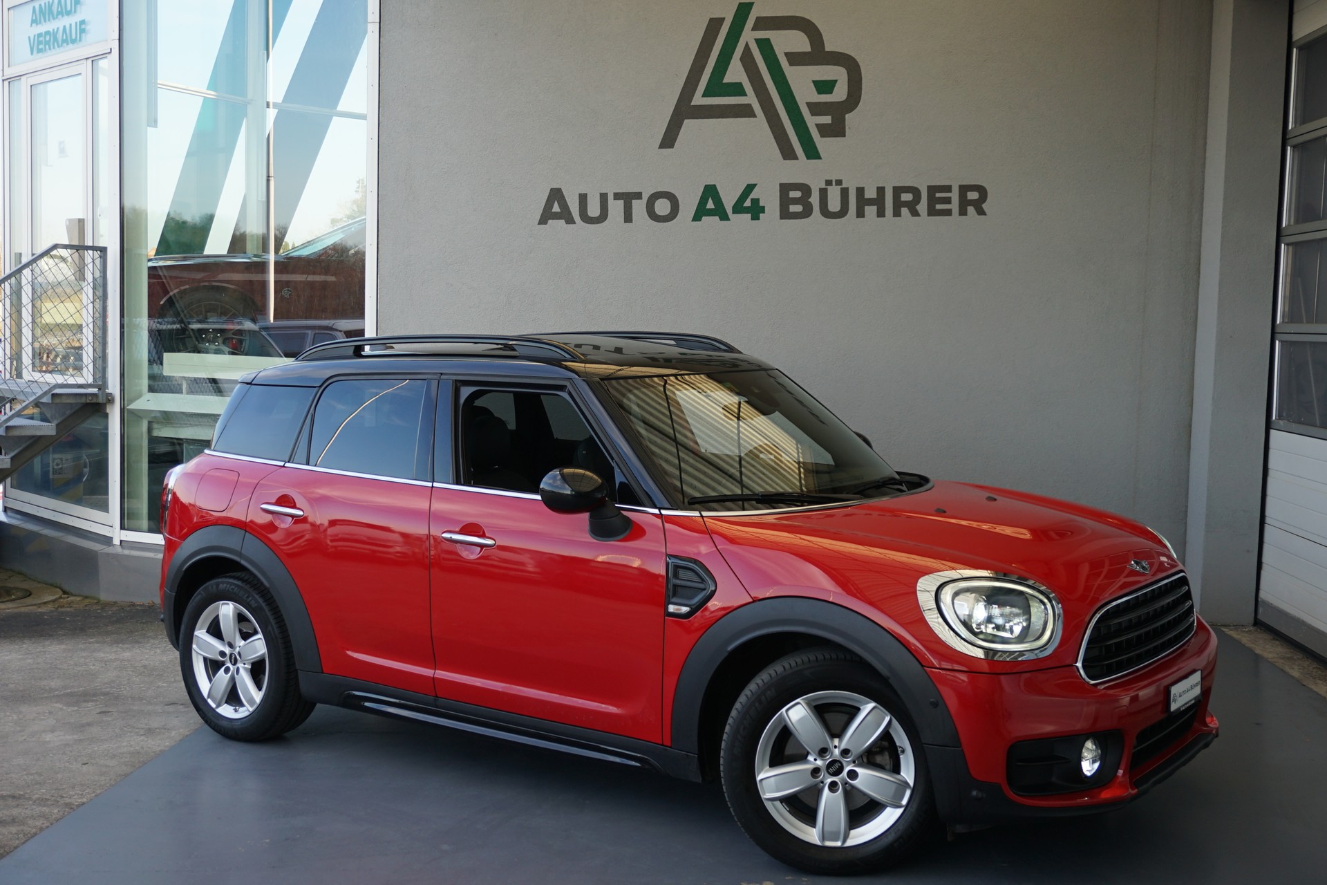 MINI Countryman Cooper ALL4 Automatic 136PS-image-1